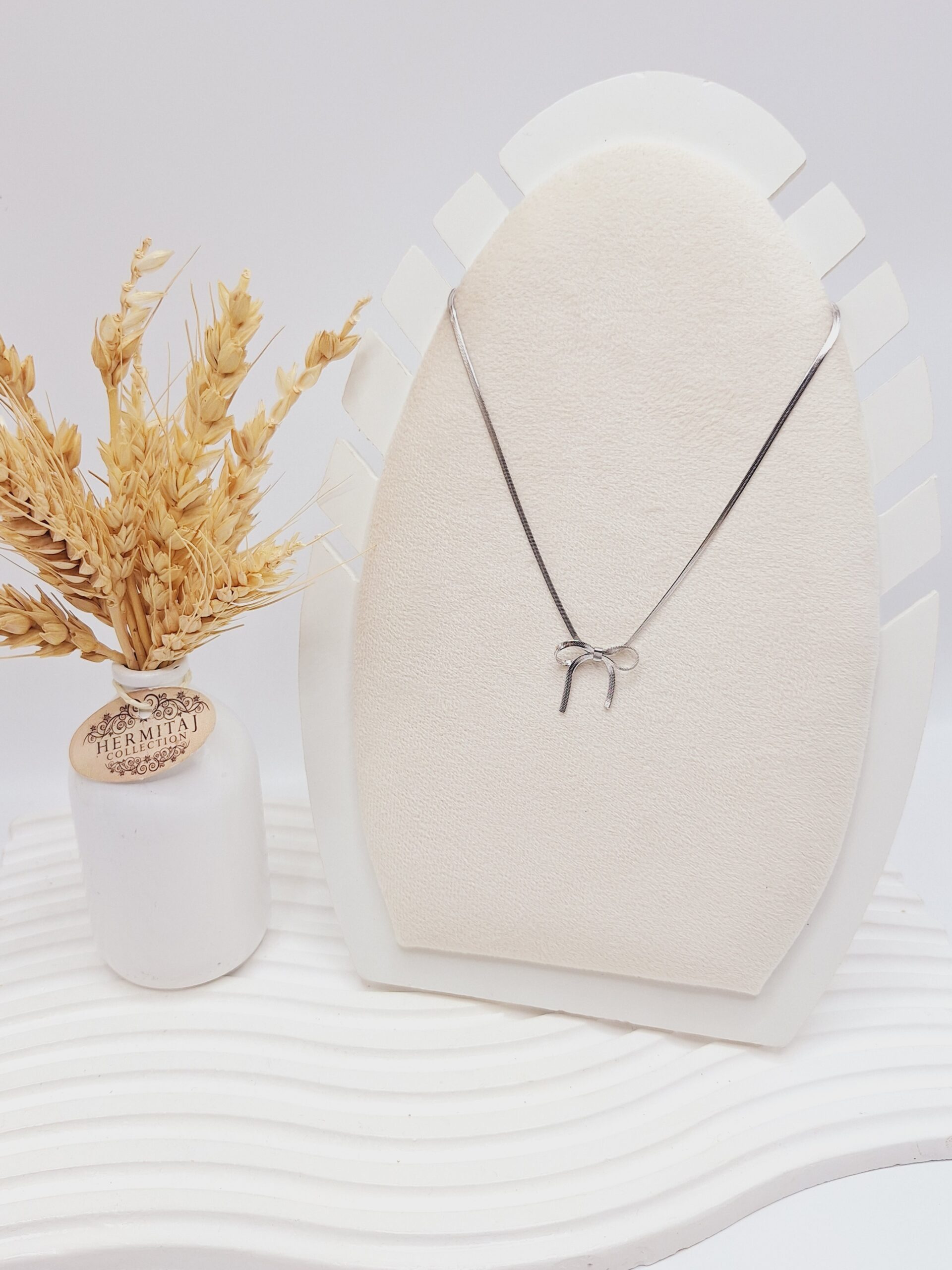 گردنبند ماری طرح پاپیون نقره ای