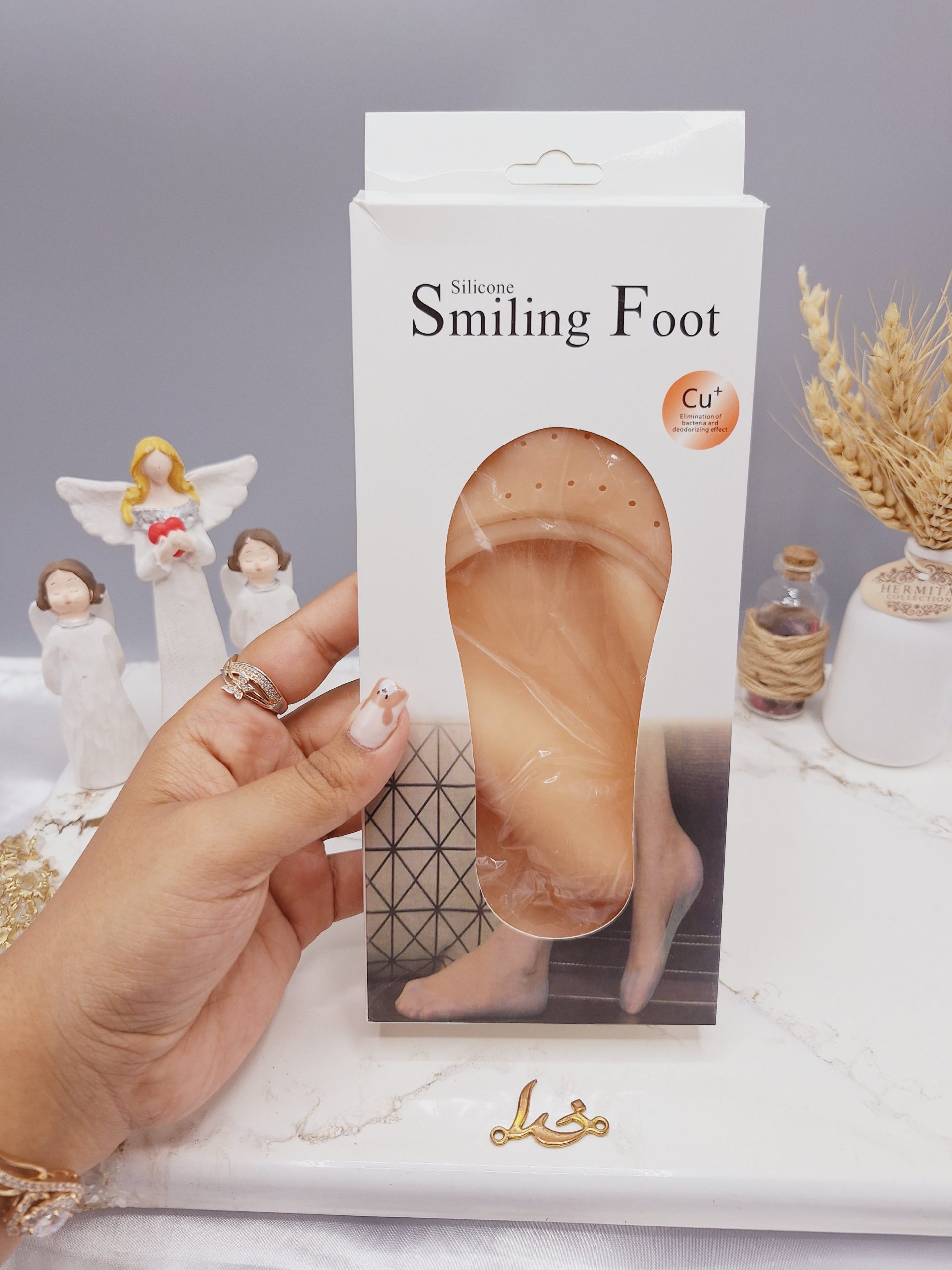 جوراب سیلیکونی دارای مرطوب کننده پا و ضد میکروب برند silicone Smiling Foot کد HZ-2201