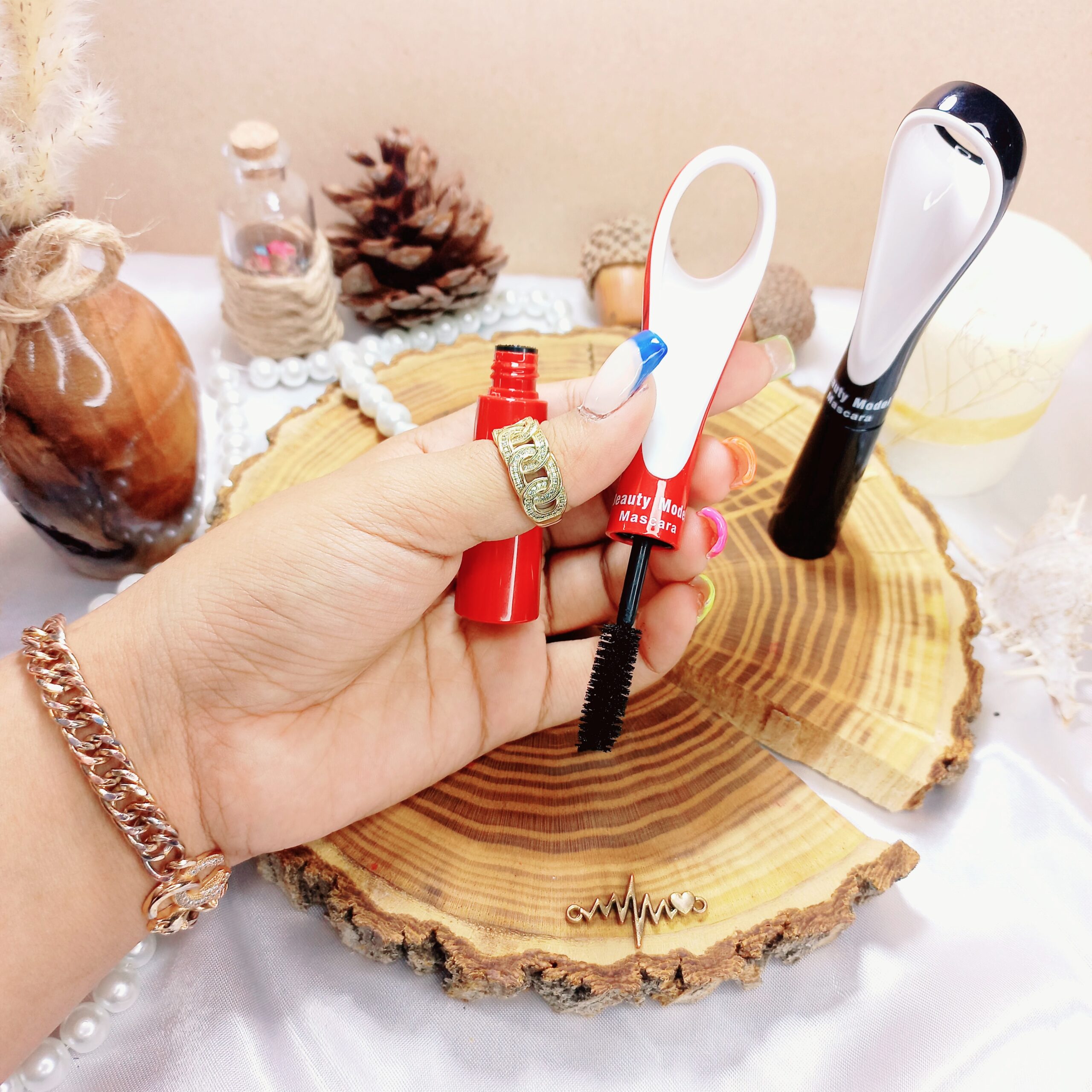 ریمل حجم دهنده طرح استوانه ای BEAUTY MODEL | پخش عمده