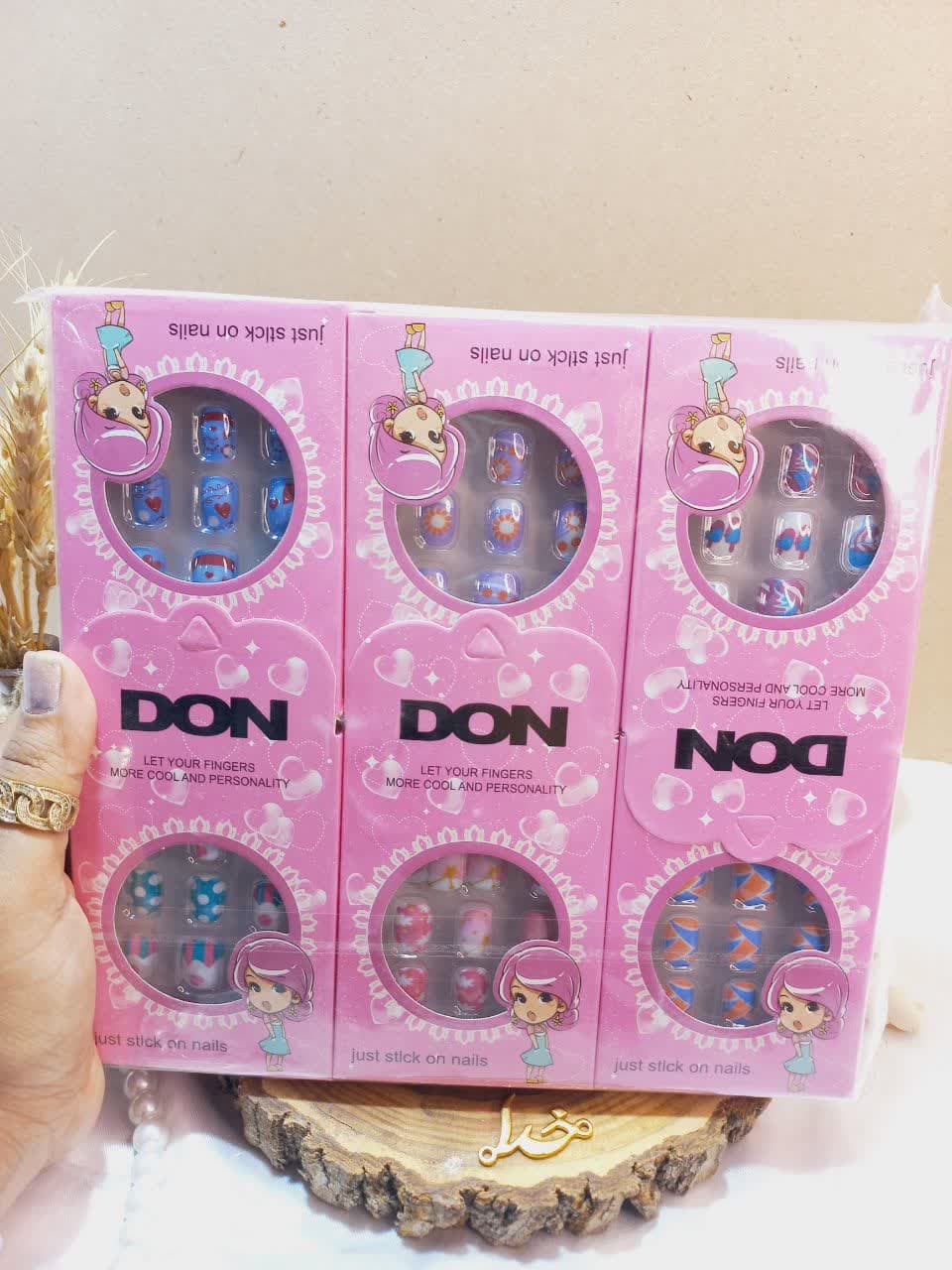 ناخن مصنوعی بچگانه طرح دار همراه چسب دون DON کد 617