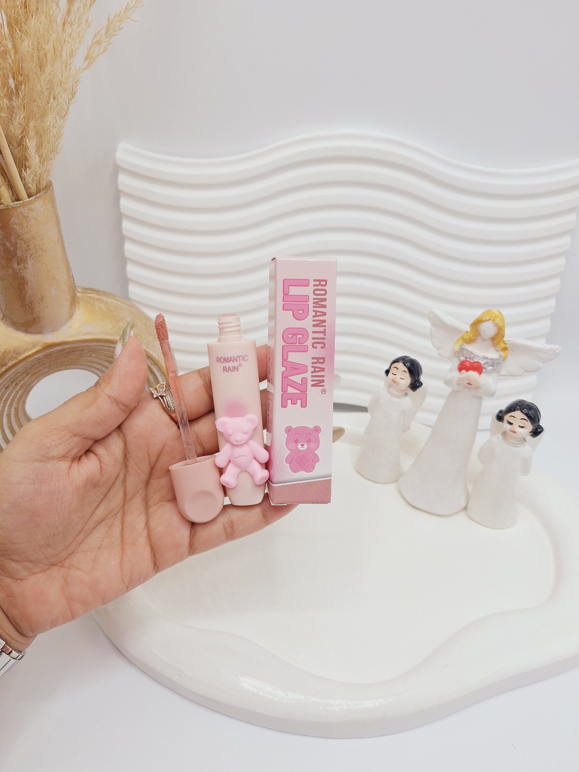 لیپ گلاس خیس طرح خرس کیوت برند ROMANTIC RAIN کد 1893