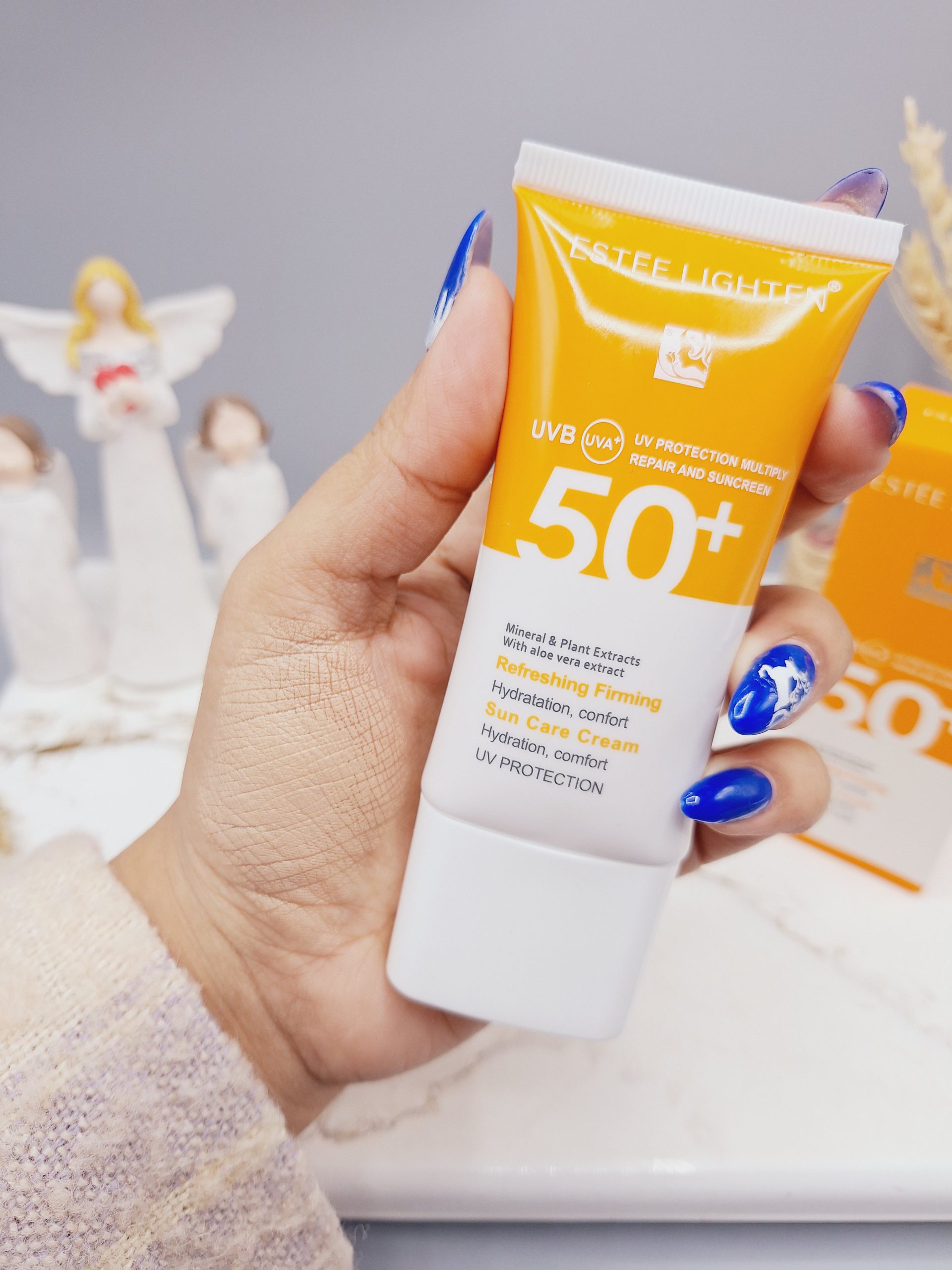 ضد آفتاب استی لایت رنگی SPF 50 غنی شده با آلوئه ورا کد 86117