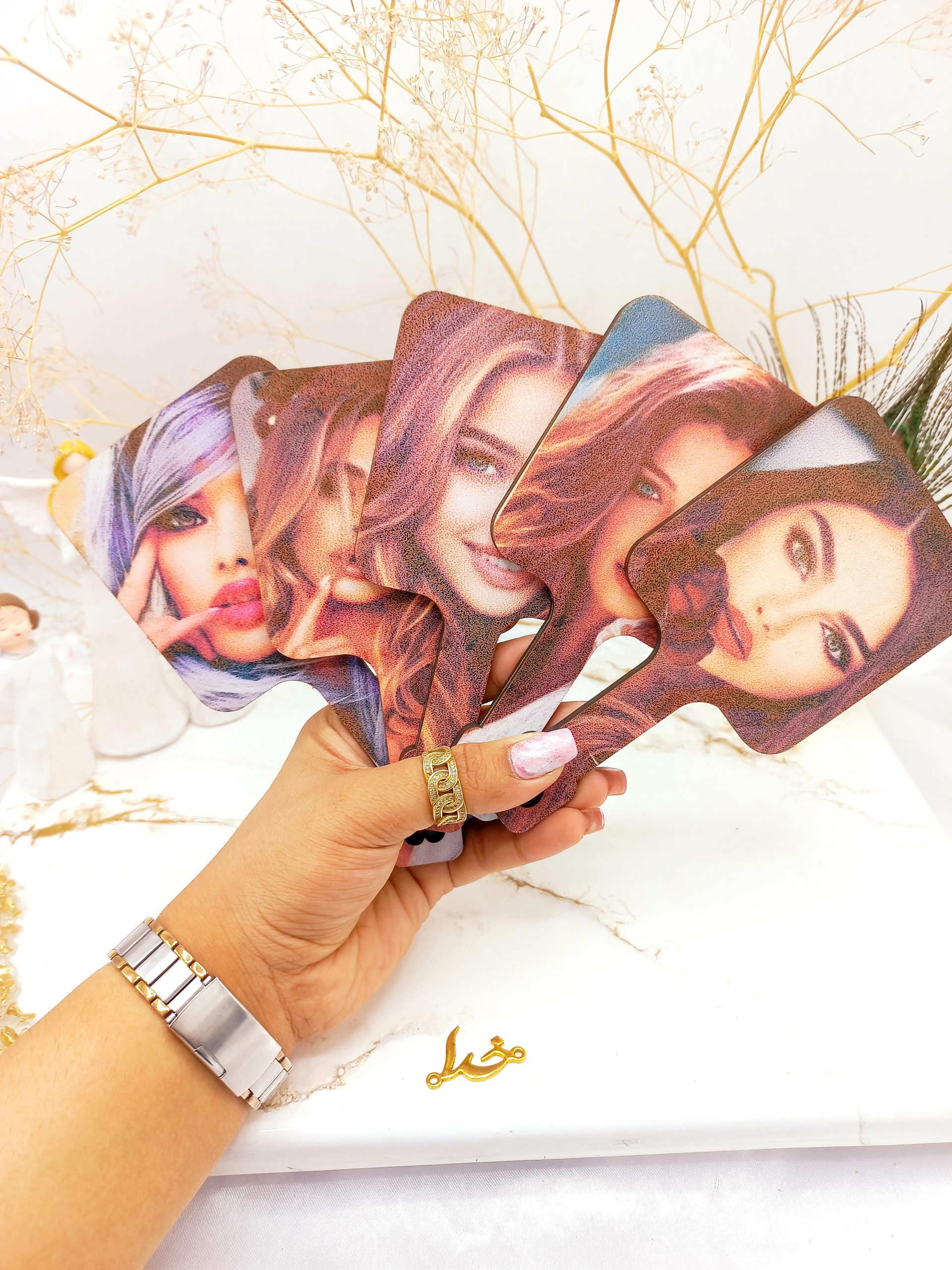 آینه دسته چوبی مربع فانتزی طرح دختر