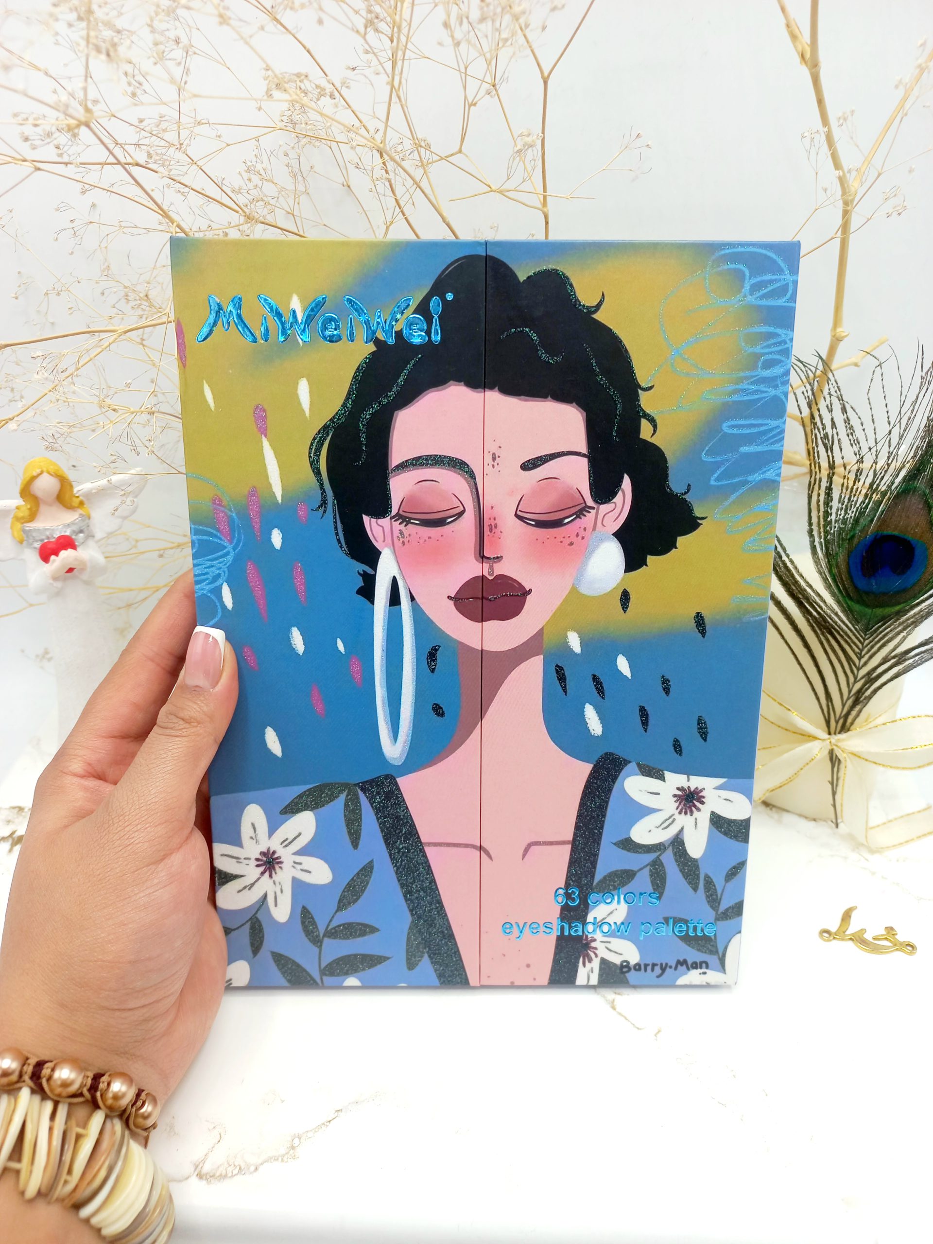 پالت سایه 63 رنگ طرح دختر کد MWW_6002