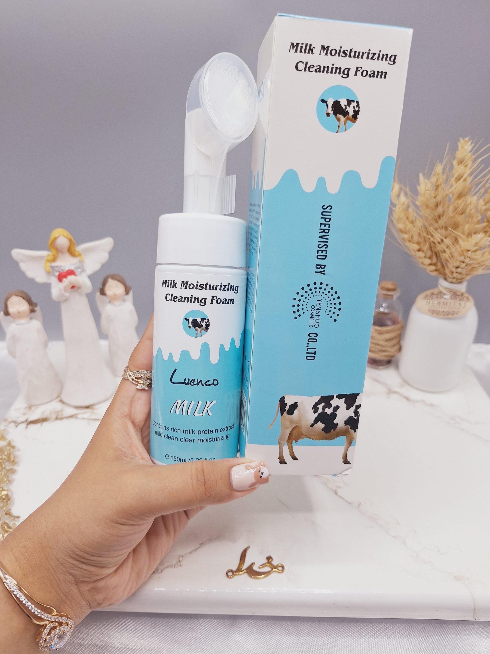 فوم تمیز کننده و مرطوب کننده شیرگاو برند Luenco کد 23075