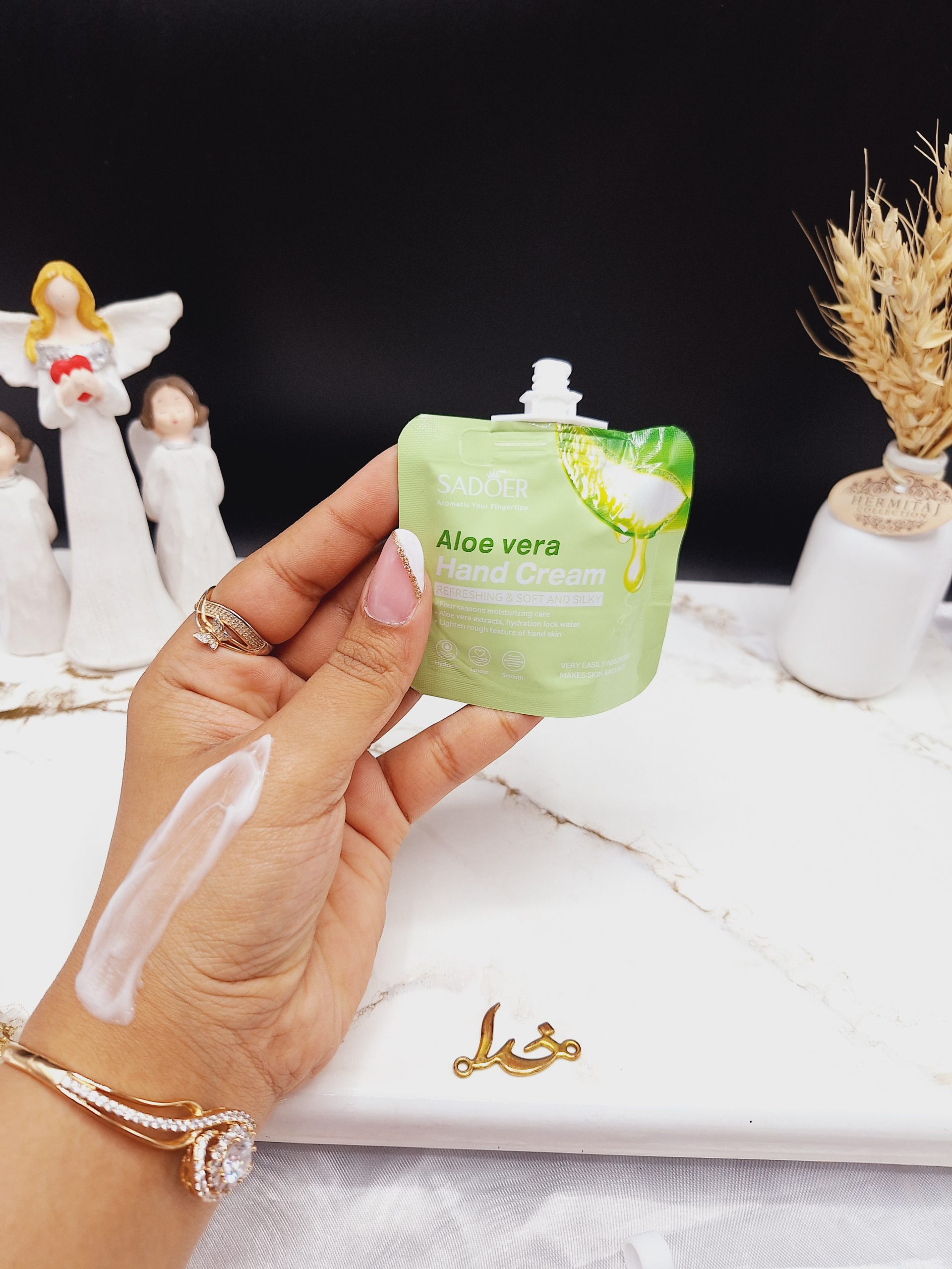 کرم دست ساندیسی آلوئه ورا سادور Sadoer کد 6624