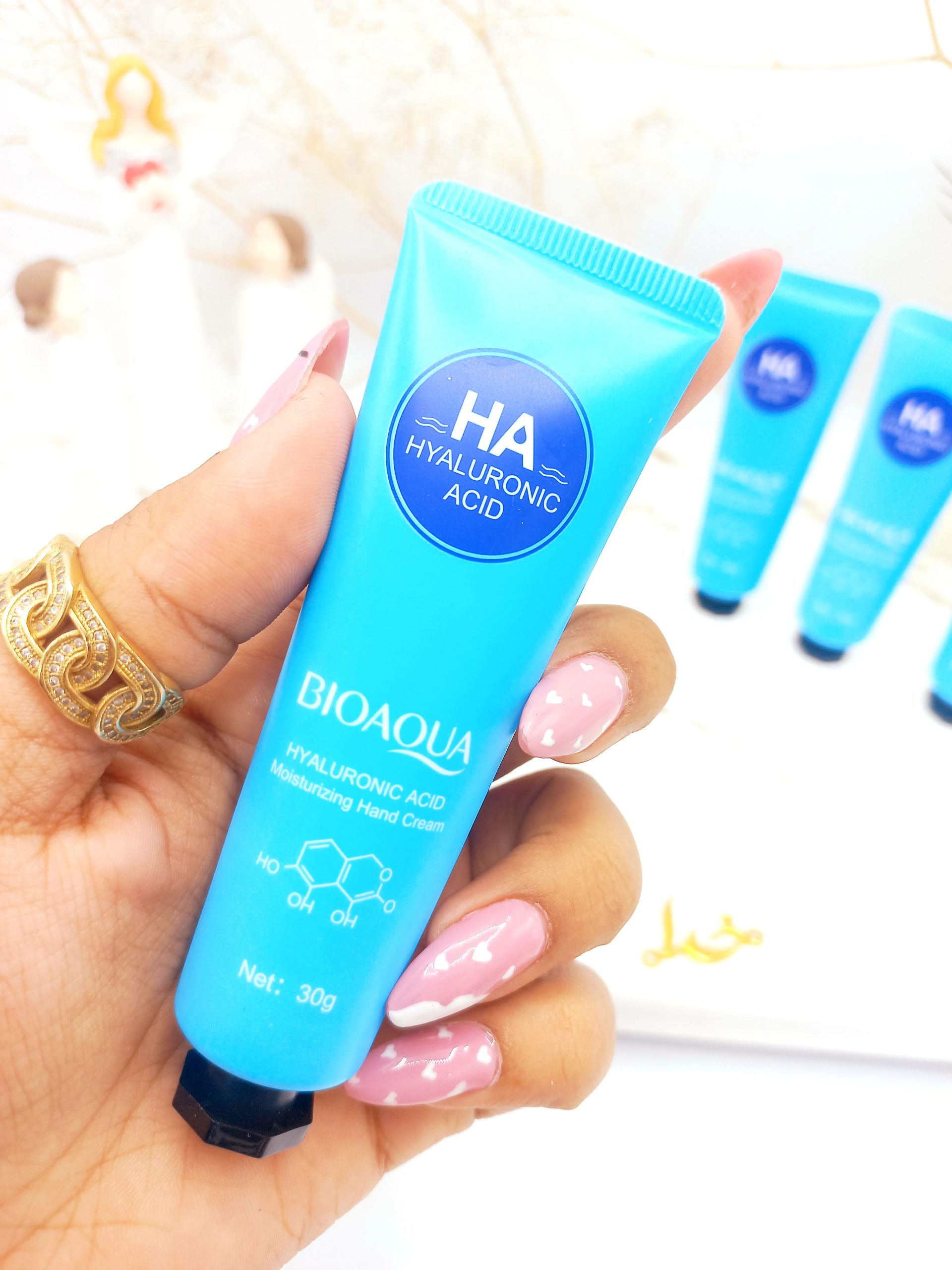 کرم دست تیوپی هیالورونیک اسید 30 گرم بیوآکوا BIOAQUA کد BQY1368