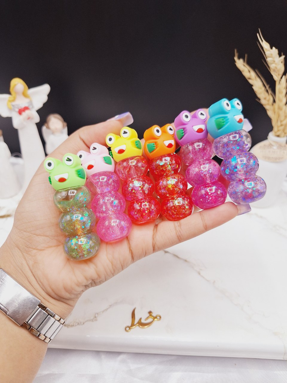 برق لب شاین دار طرح قورباغه برند موکالر Mocallure کد Moc145