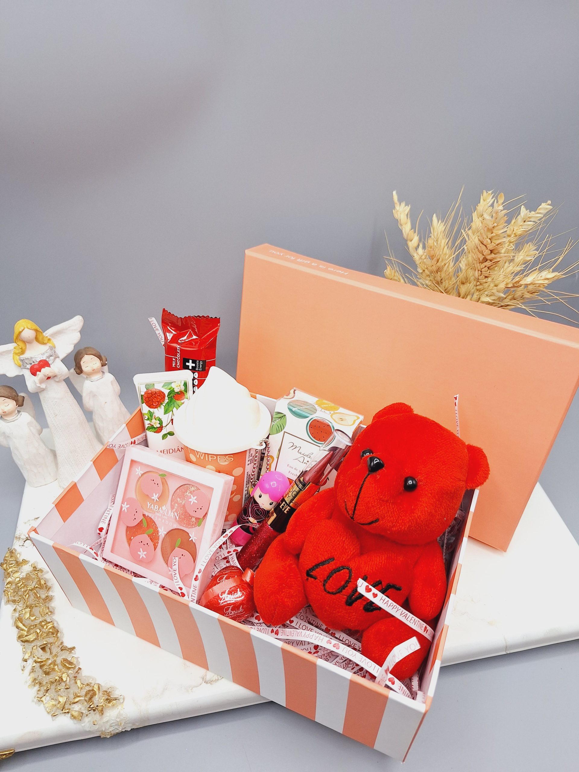 باکس کادویی ولنتاین زنانه مدل اول