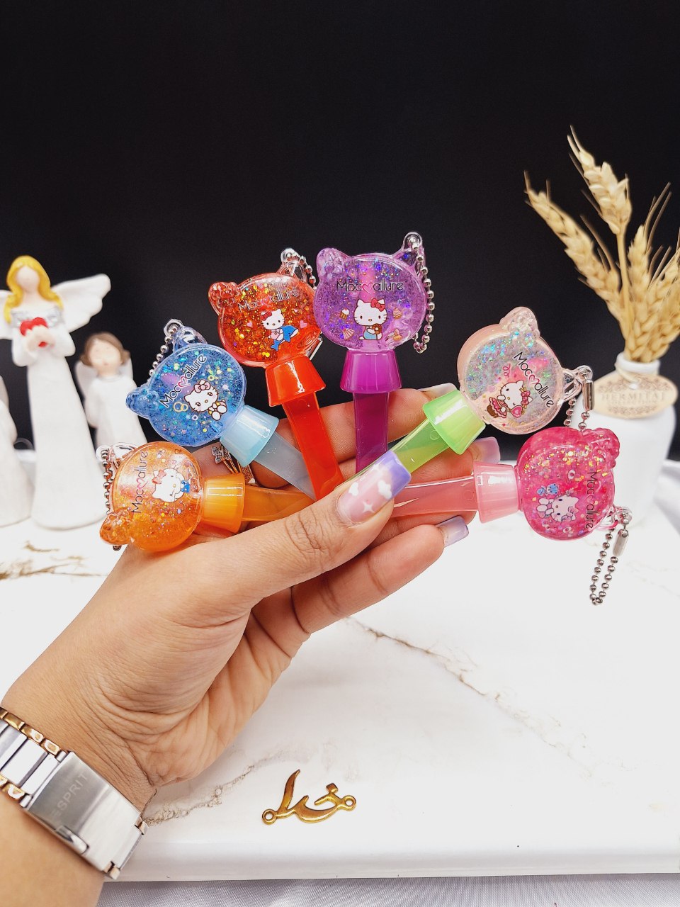 لیپ گلاس آویز دار کیتی موکالره Mocallure کد Moc 300