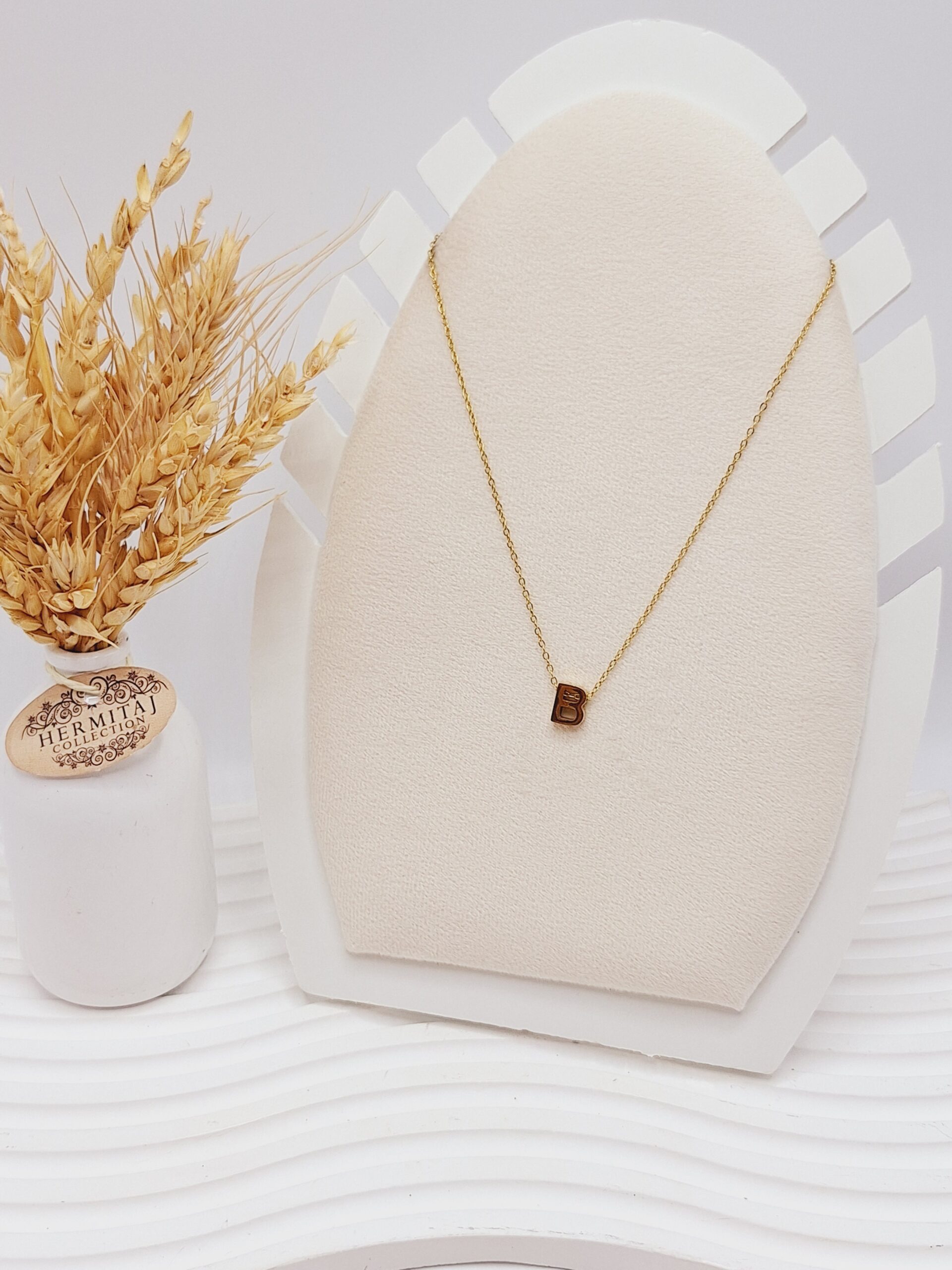 گردنبند حروف B رنگ طلایی