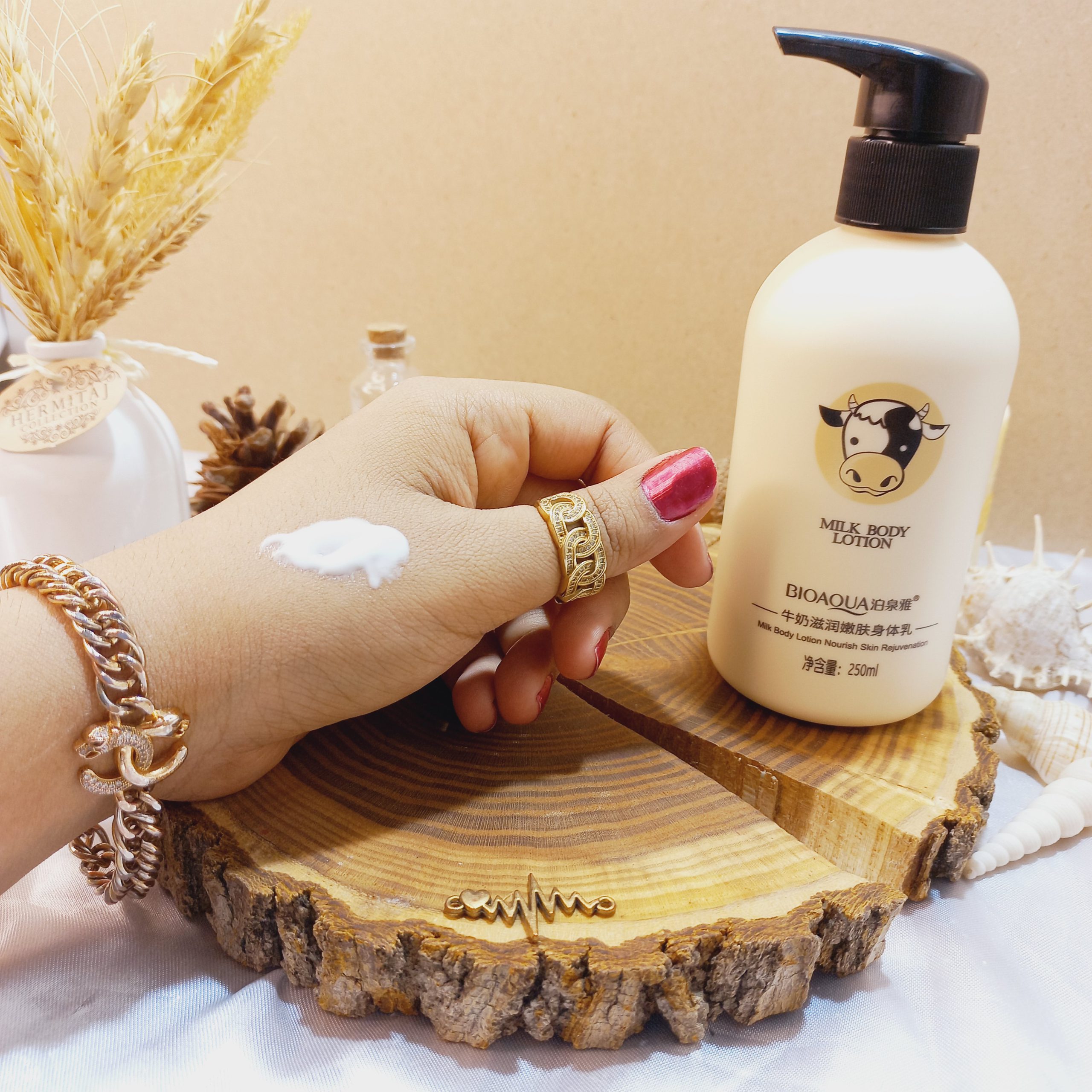 لوسیون بدن روشن کننده شیرگاو بیوآکوا BIOAQUA کد BQY2232