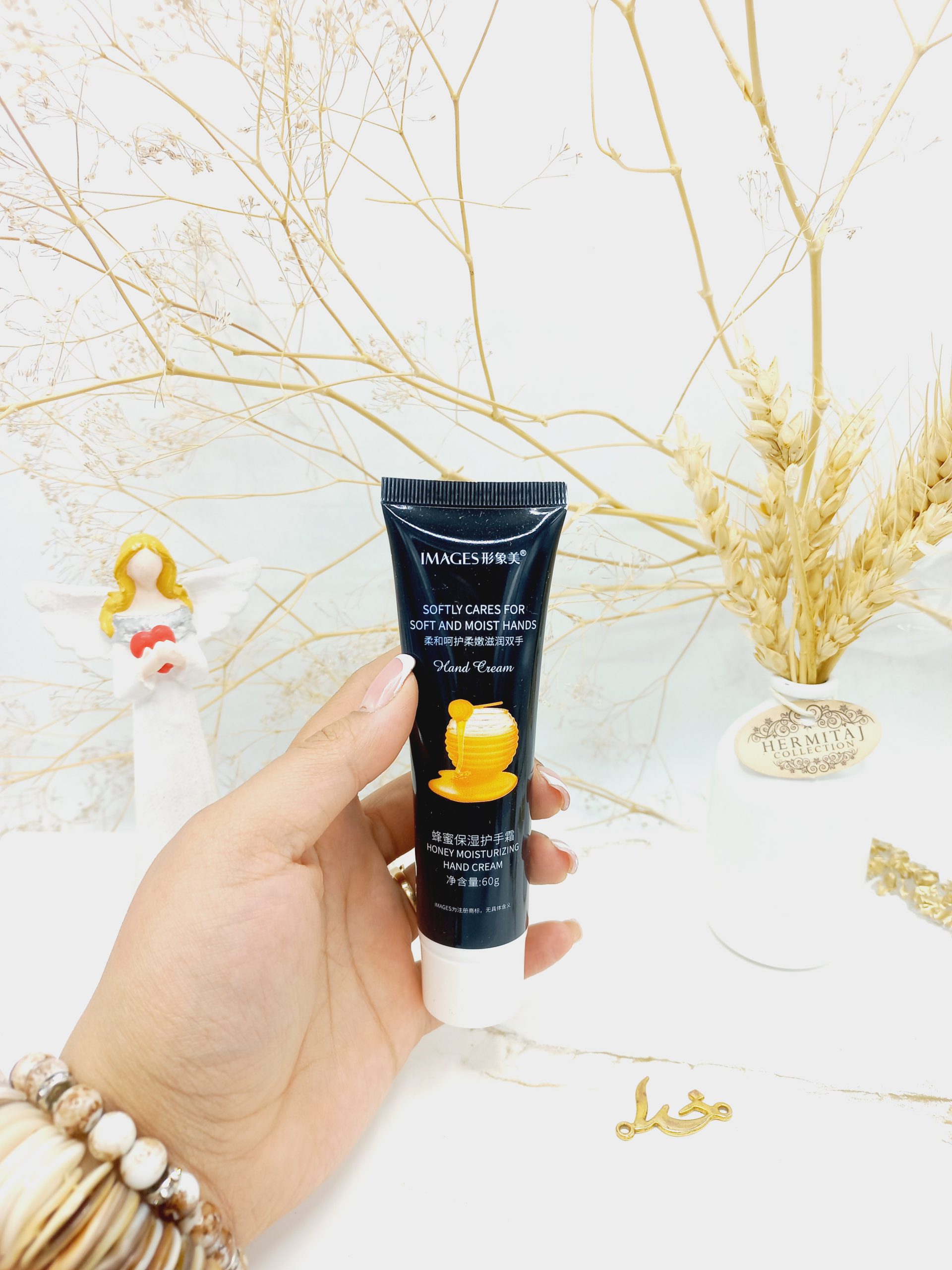 کرم دست تیوپی آبرسان و مرطوب کننده عسل کد 04913