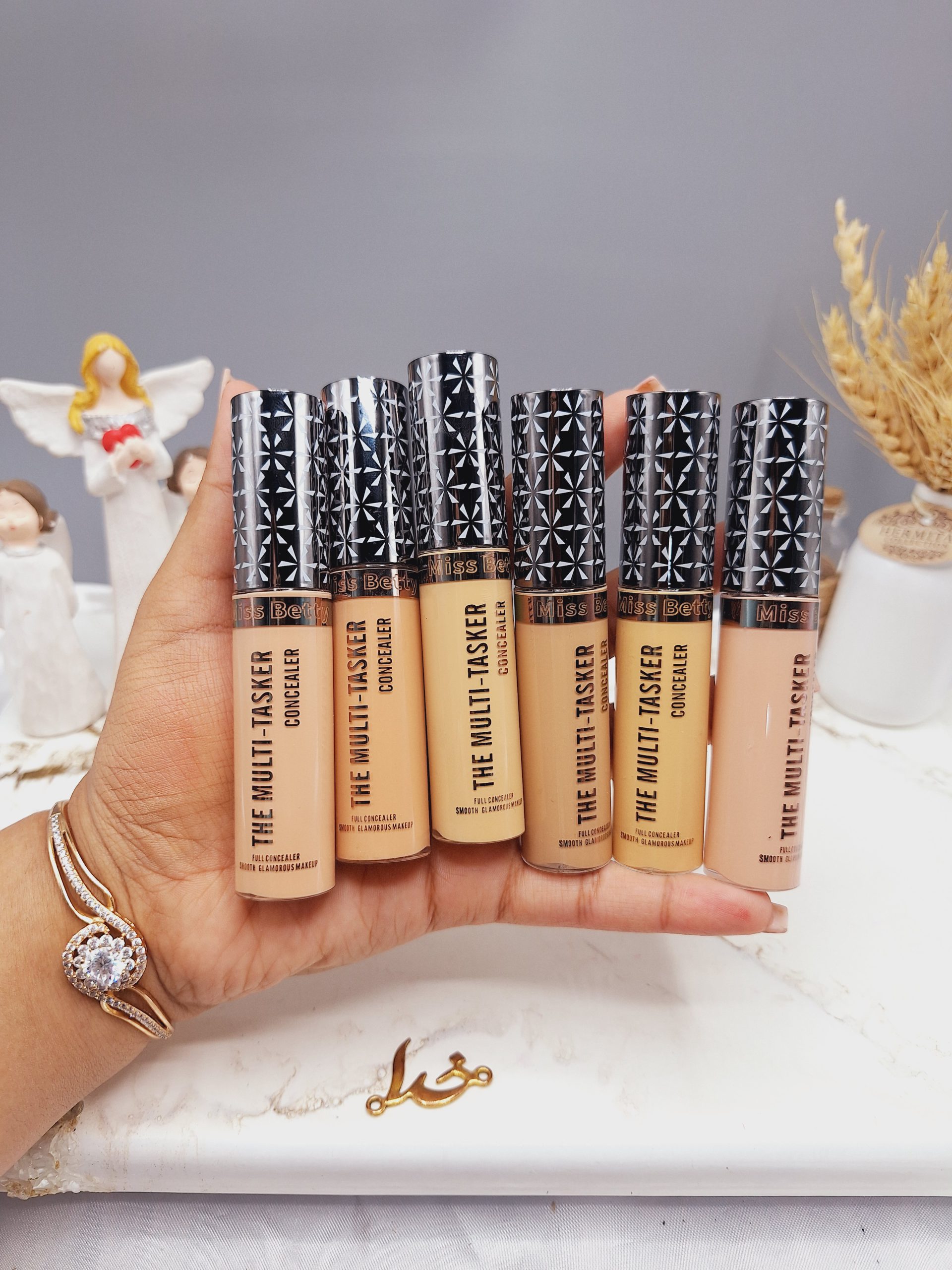 کانسیلر مایع دور چشم برند Miss Betty کد L1146