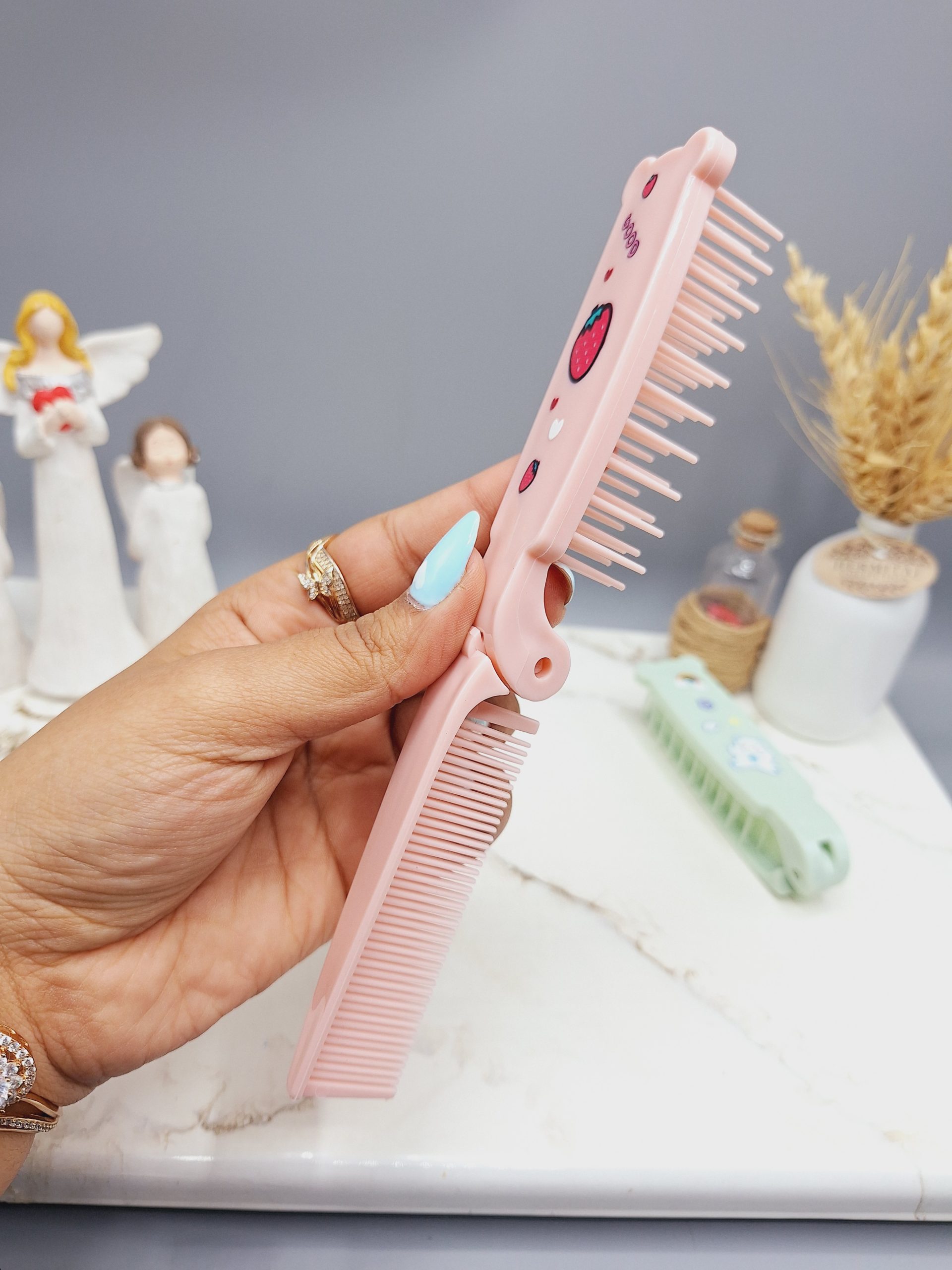 شانه مو تاشو مدل فانتری و کیوت  مناسب برای مسافرت