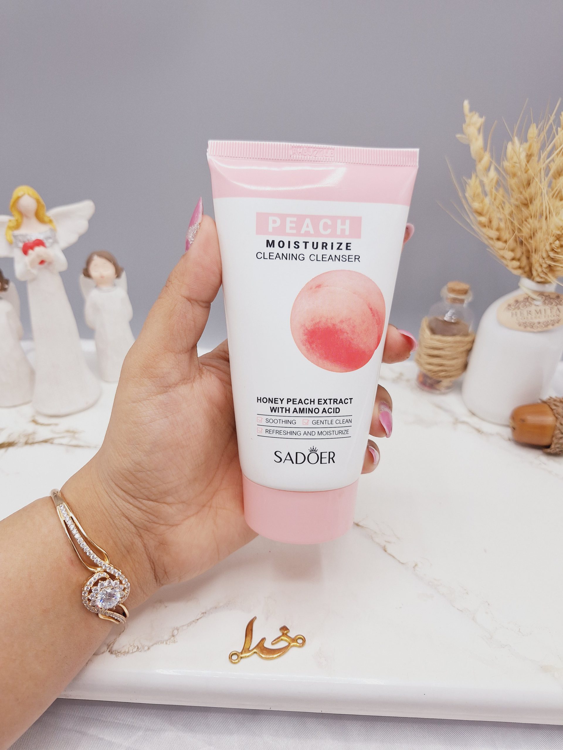 فوم شستشو صورت با عصاره هلو سادور SADOER کد SD57263