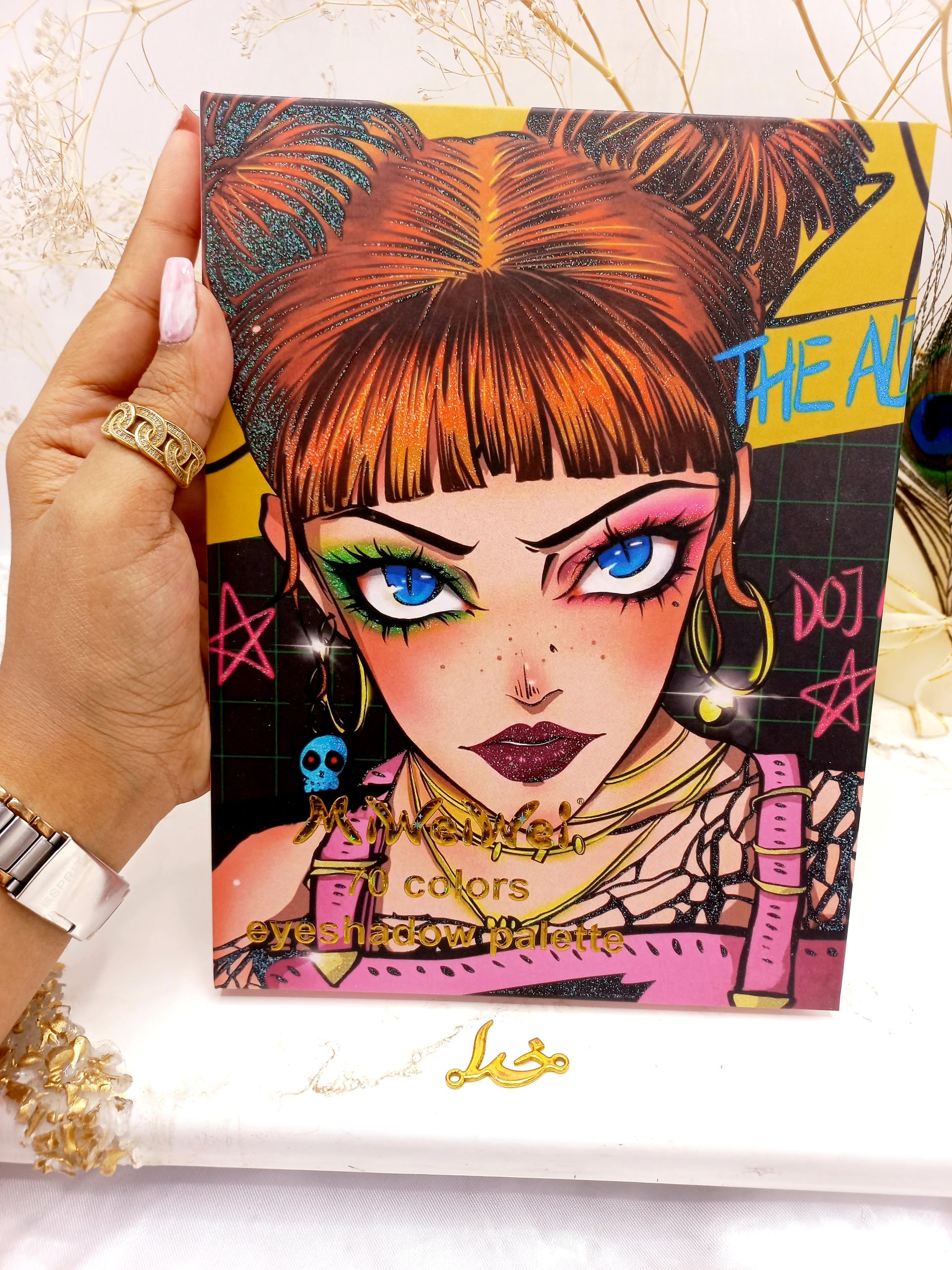 پالت سایه هفتاد رنگ طرح دختر فشن کد MWW_6003