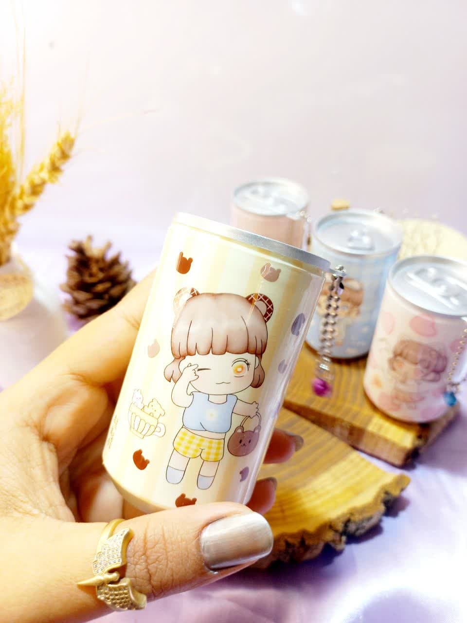 دستمال مرطوب قوطی دایره ای طرح دختر فانتزی وارداتی و باکیفیت کد JB30