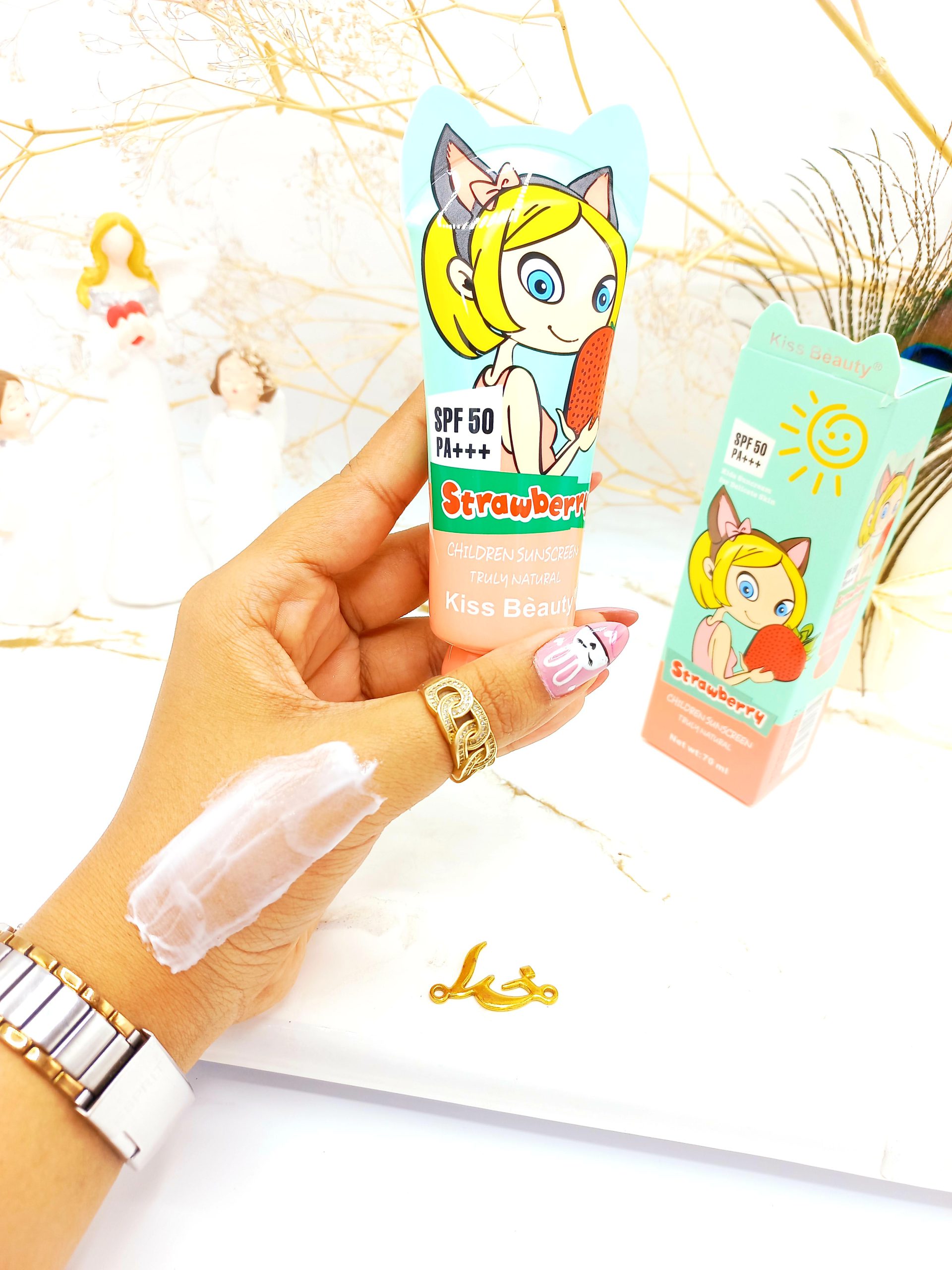 ضد آفتاب توت فرنگی بچه SPF50 برند کیس بیوتی KISS BEAUTY کد 68315092022