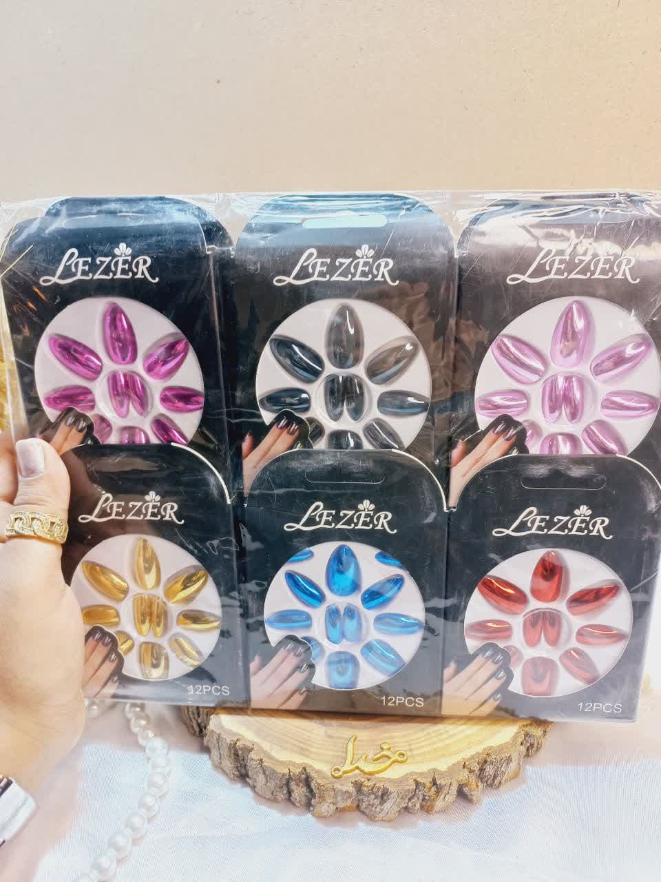 ناخن مصنوعی آینه ای رنگی نوک تیزلیزر LEZER کد 56775