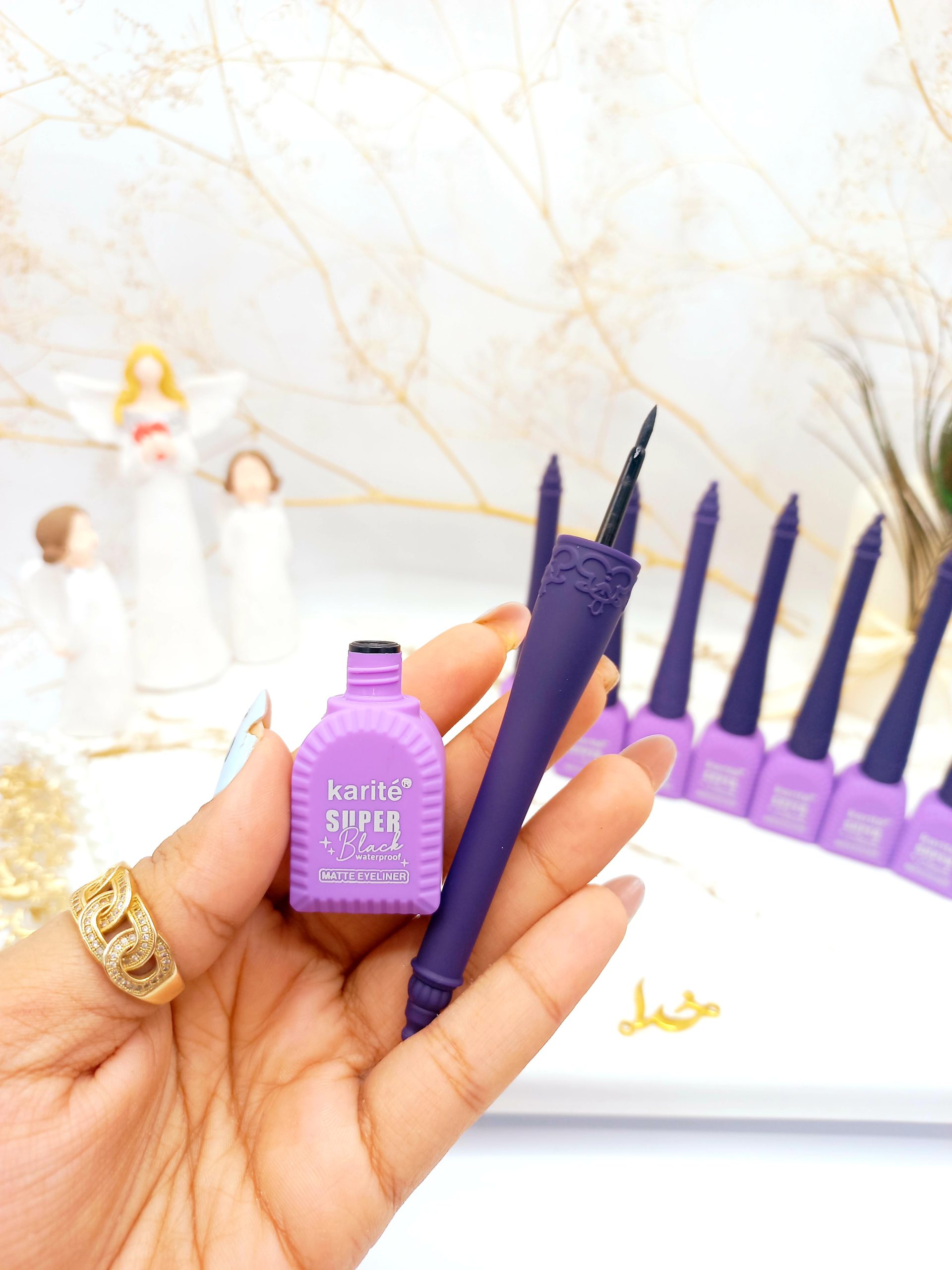 خط چشم ضد آب معروف ماژیکی طرح شطرنج کاریته Katie کد 57708