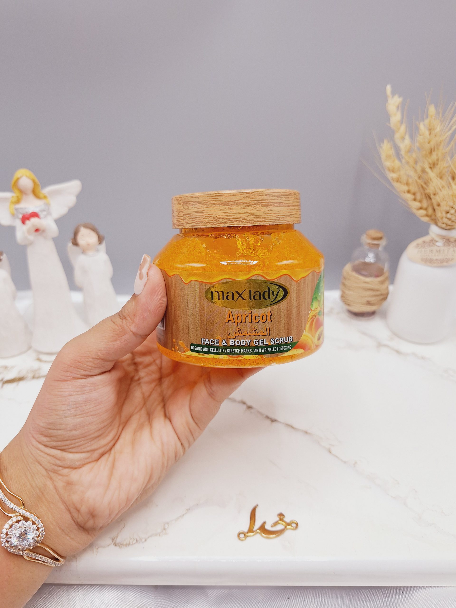 اسکراب کاسه ای شنی مدل زردآلو برند max lady کد 0405