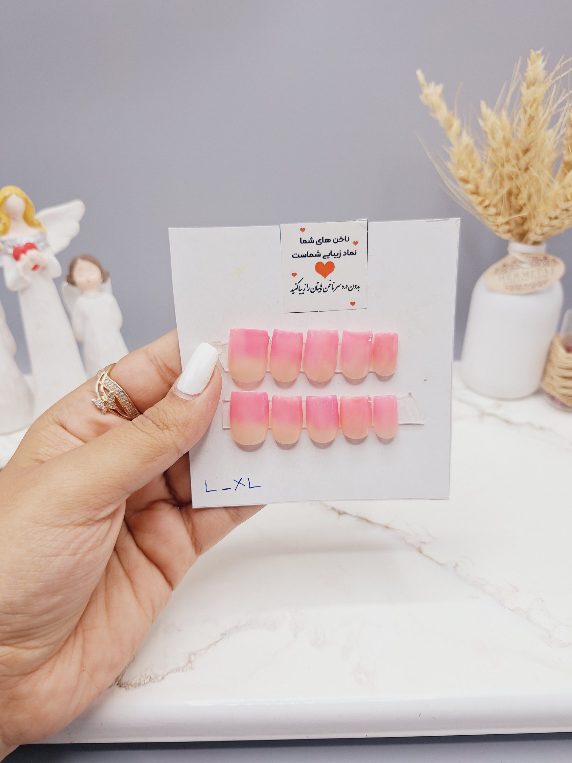 ناخن مصنوعی پا با مواد کاشت درجه ۱ طرح دو رنگ ملایم صورتی و کرم (به همراه پک اختصاصی)