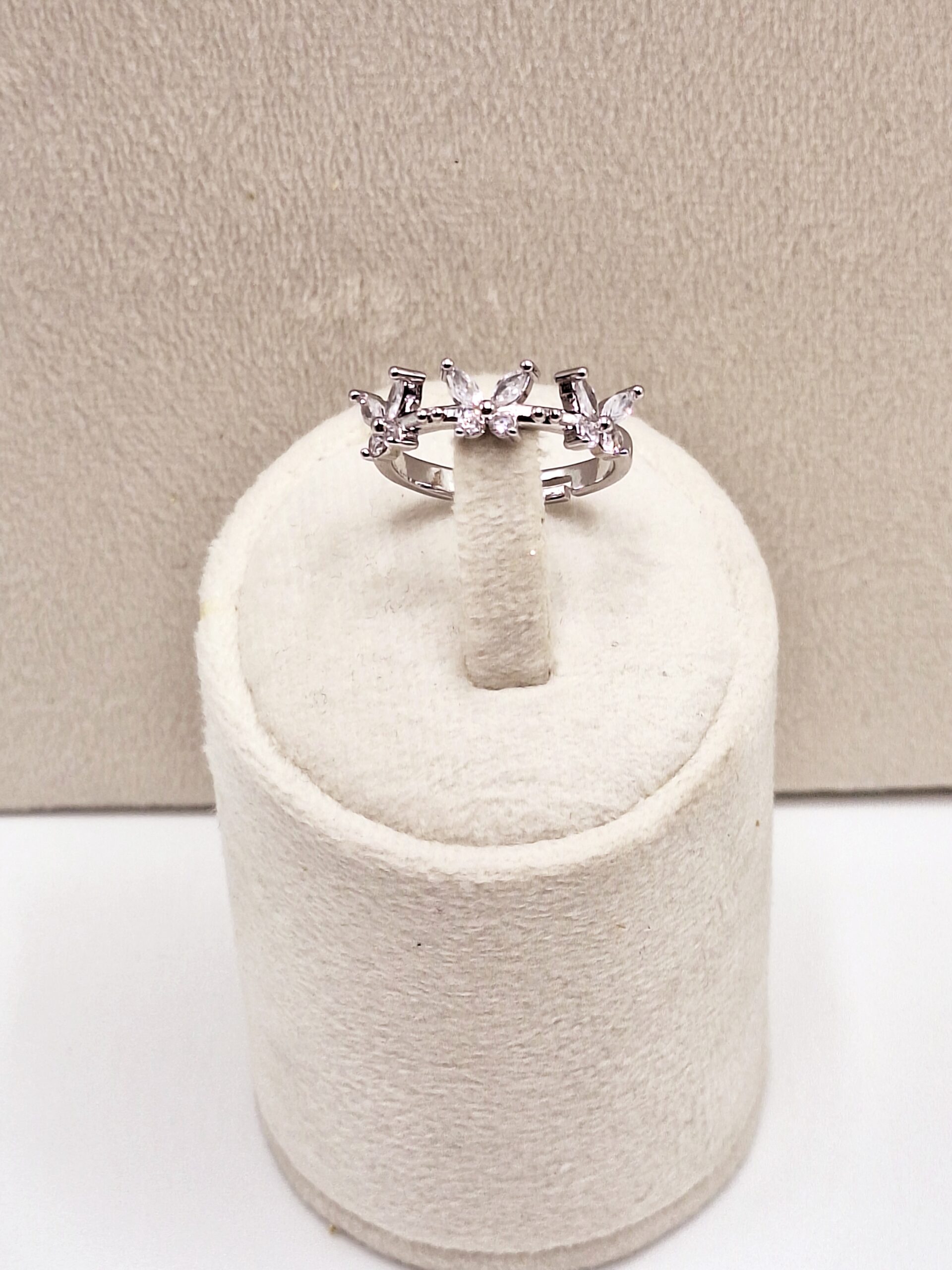 انگشتر جواهری طرح پروانه کیوت فری سایز