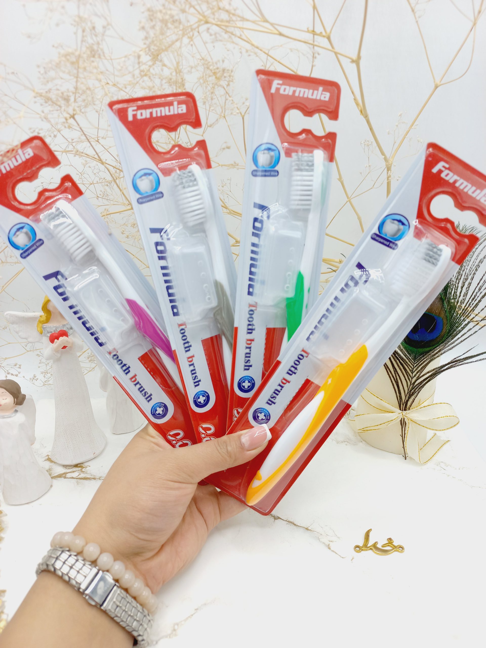 مسواک باکیفیت و تمیزکننده عمیق فرمولا FORMULA کد F30