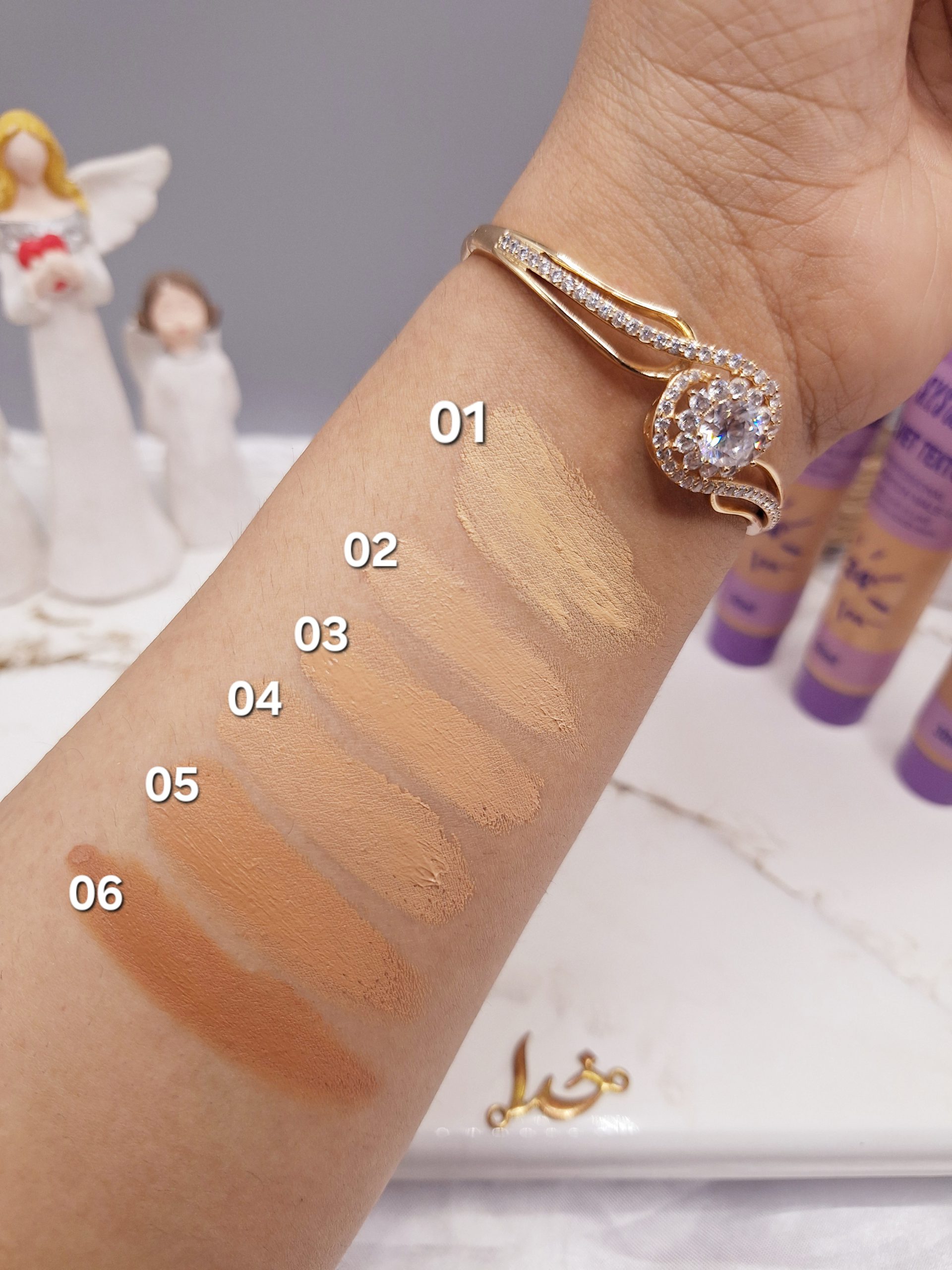 کرم پودر تیوپی بافت مخملی برند s. Y. S color کد FD802