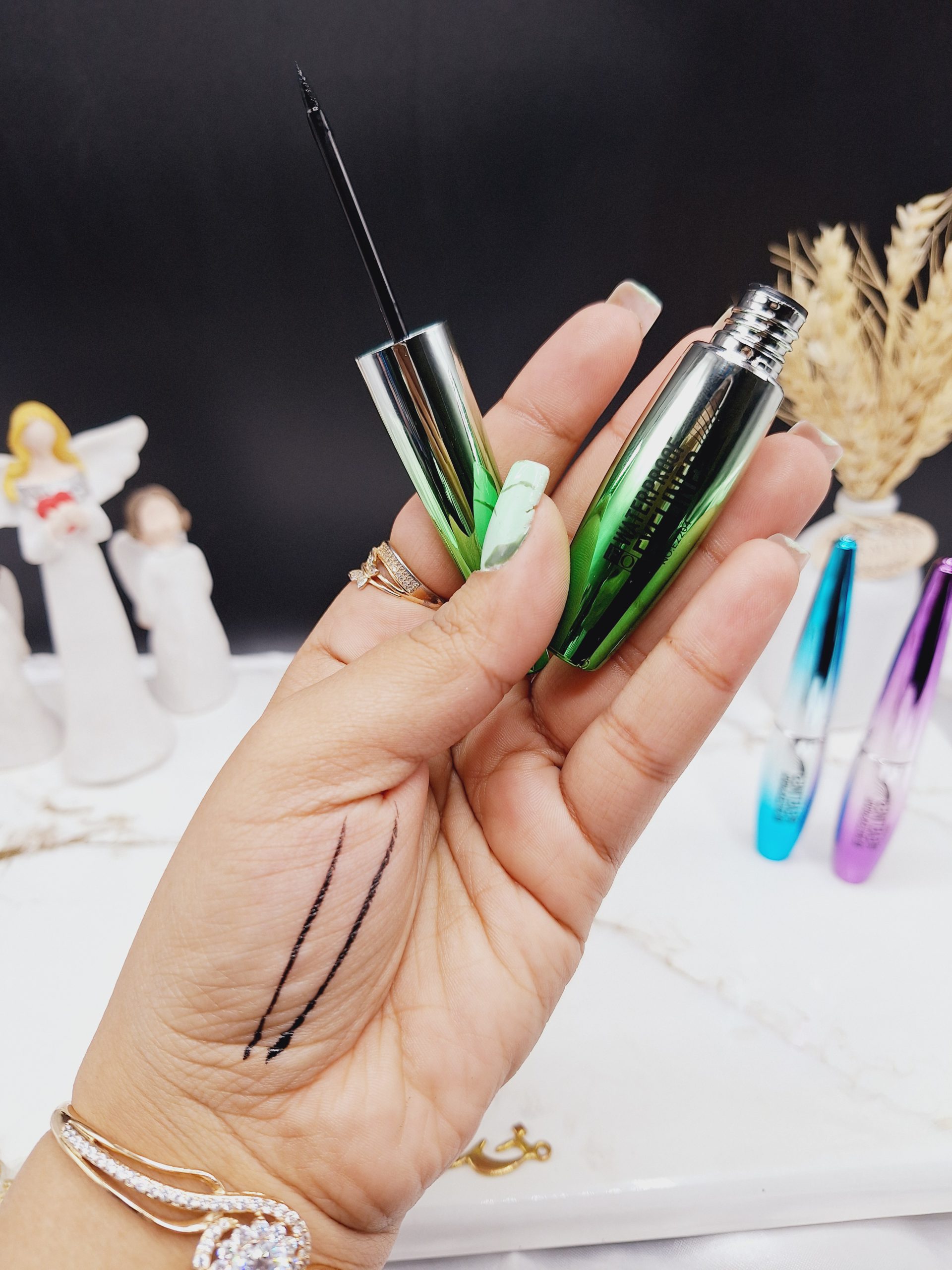 خط چشم ماژیکی برند فوف FOF کدE2204