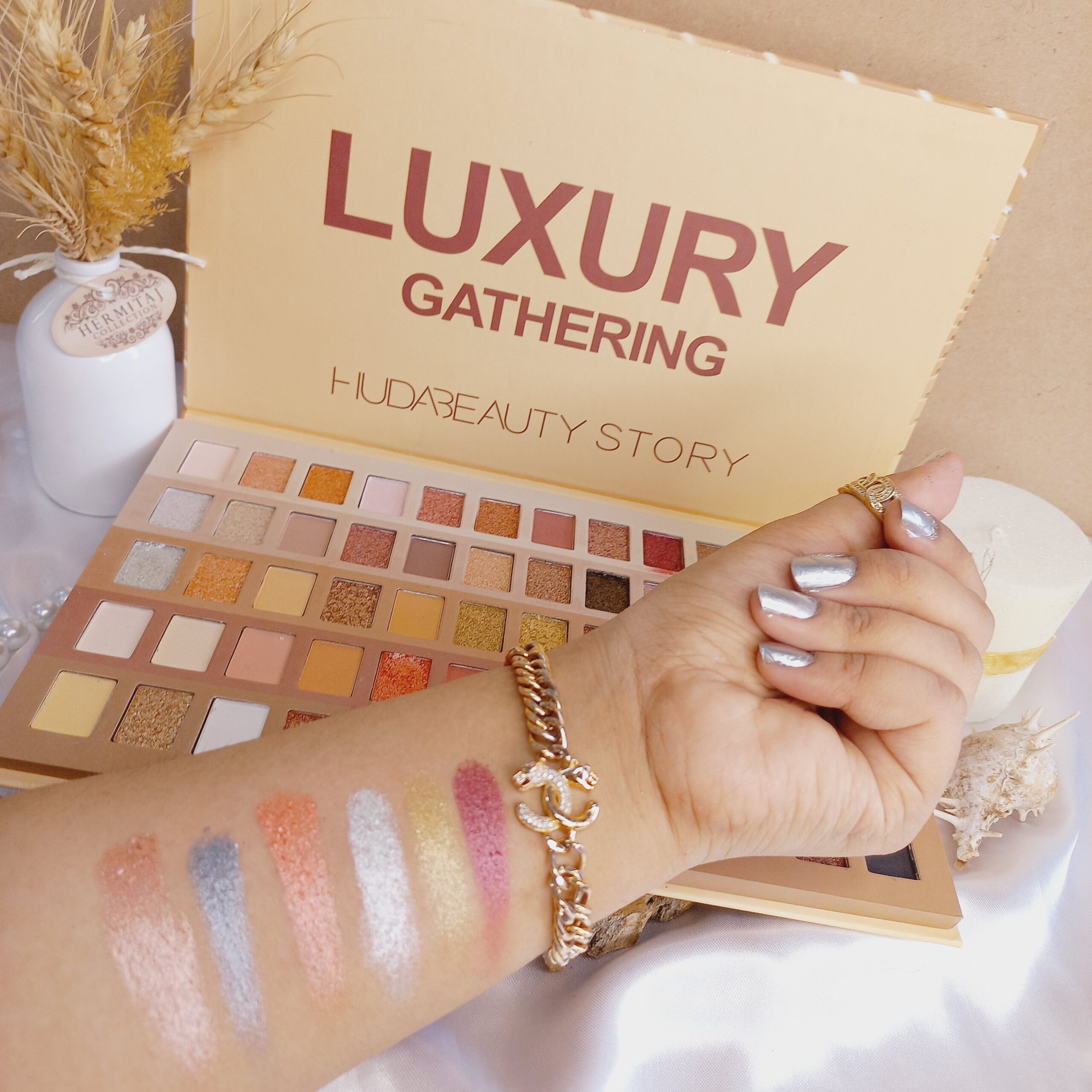 سایه چشم شصت رنگ لاکچری گدرینگ هدی بیوتی مدل استوری | پخش عمده