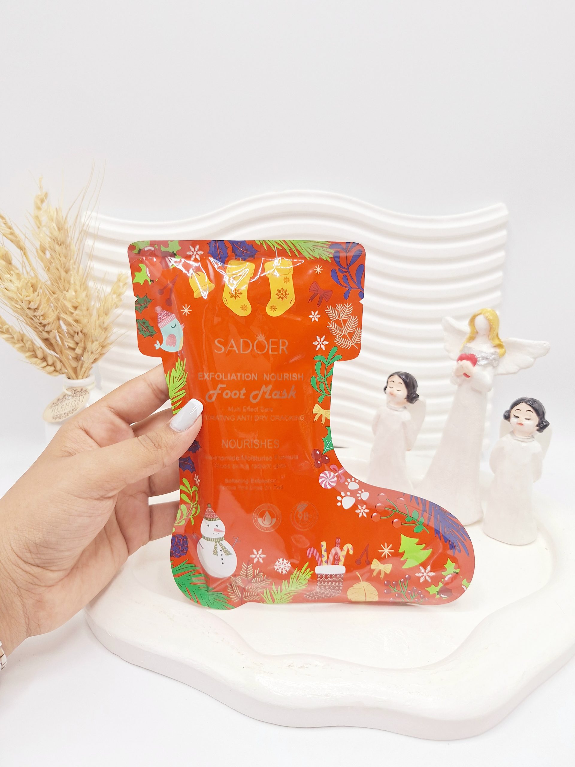 ماسک ورقه ای مرطوب کننده پا کریسمس برند سادور کد 2747