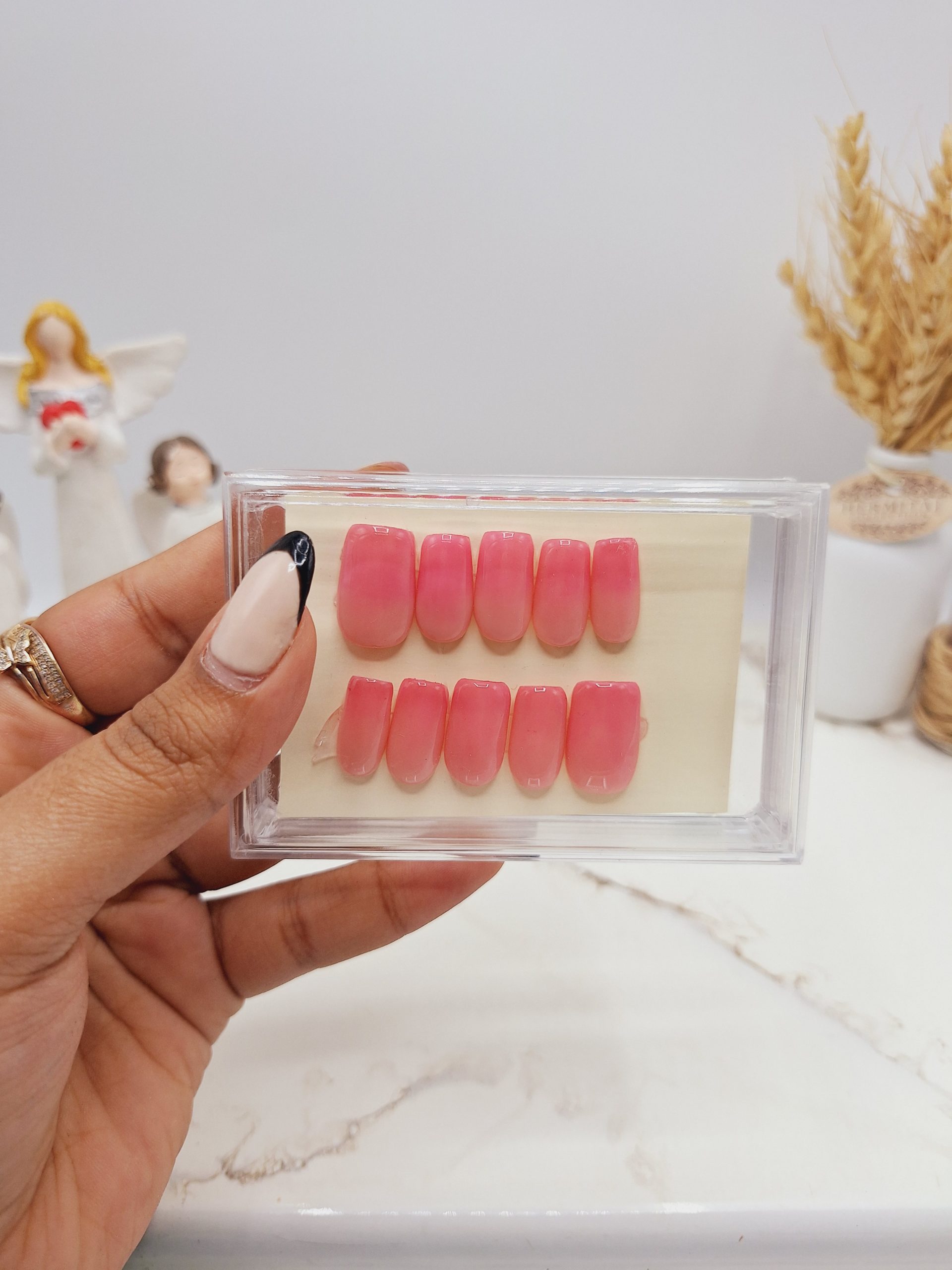 ناخن مصنوعی با مواد کاشت مدل هلویی آمبره (به همراه پک اختصاصی)