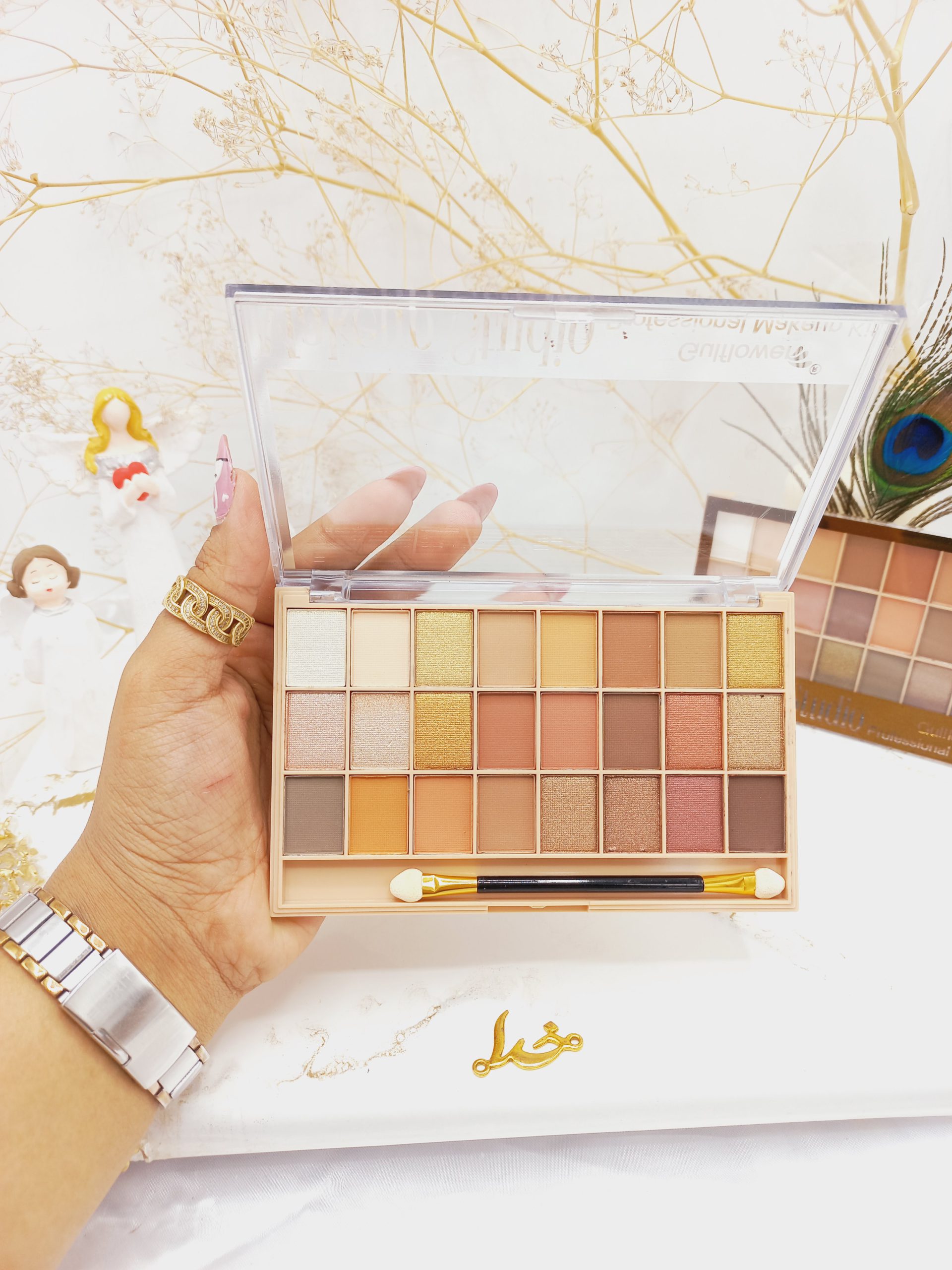 پالت  پرطرفدار سایه چشم 24 رنگ همراه با قلم برند میکاپ استودیو Makeup Studio کد GF429