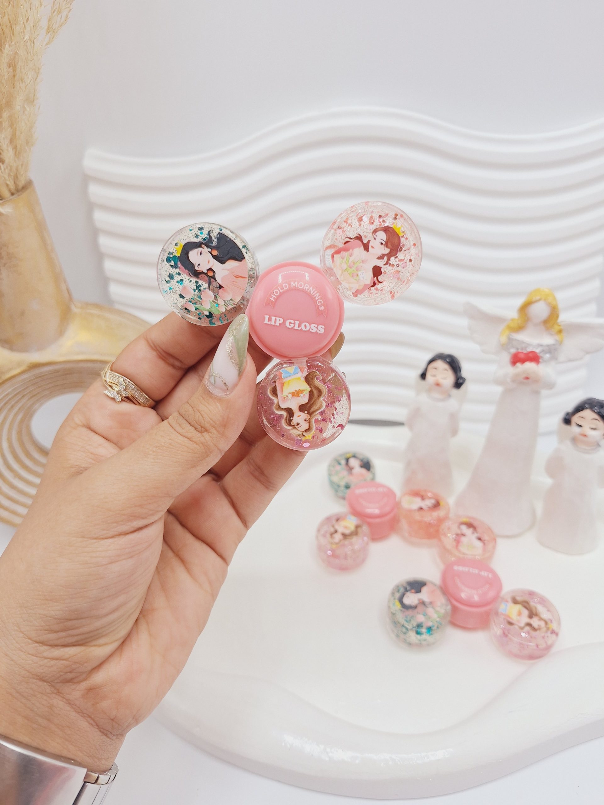 برق لب اسپینر جذاب برند Charm کد 5881