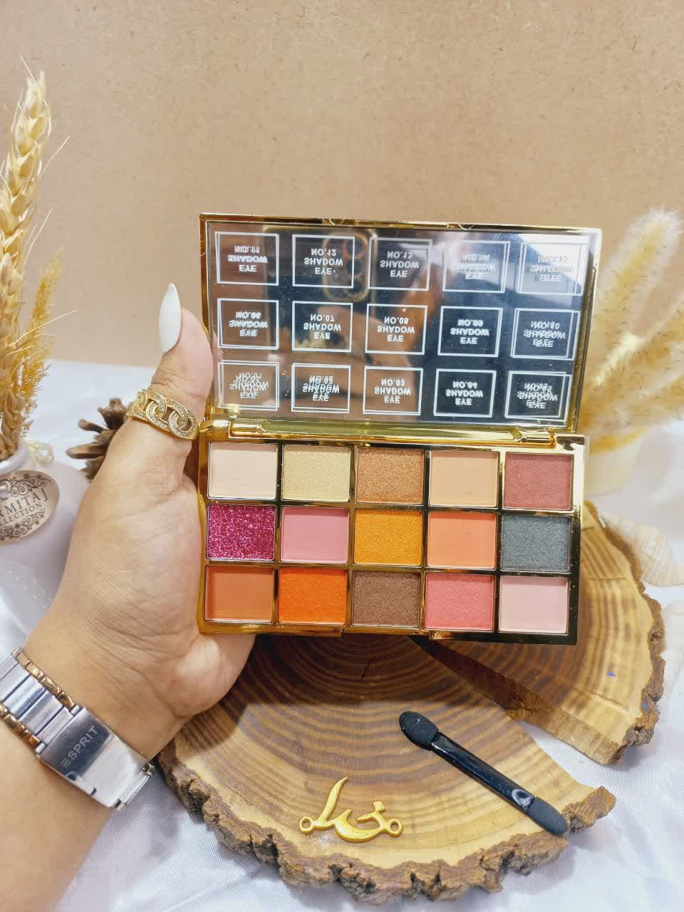 پالت سایه چشم رویایی برند لامیلا LAMEILA کد 3030