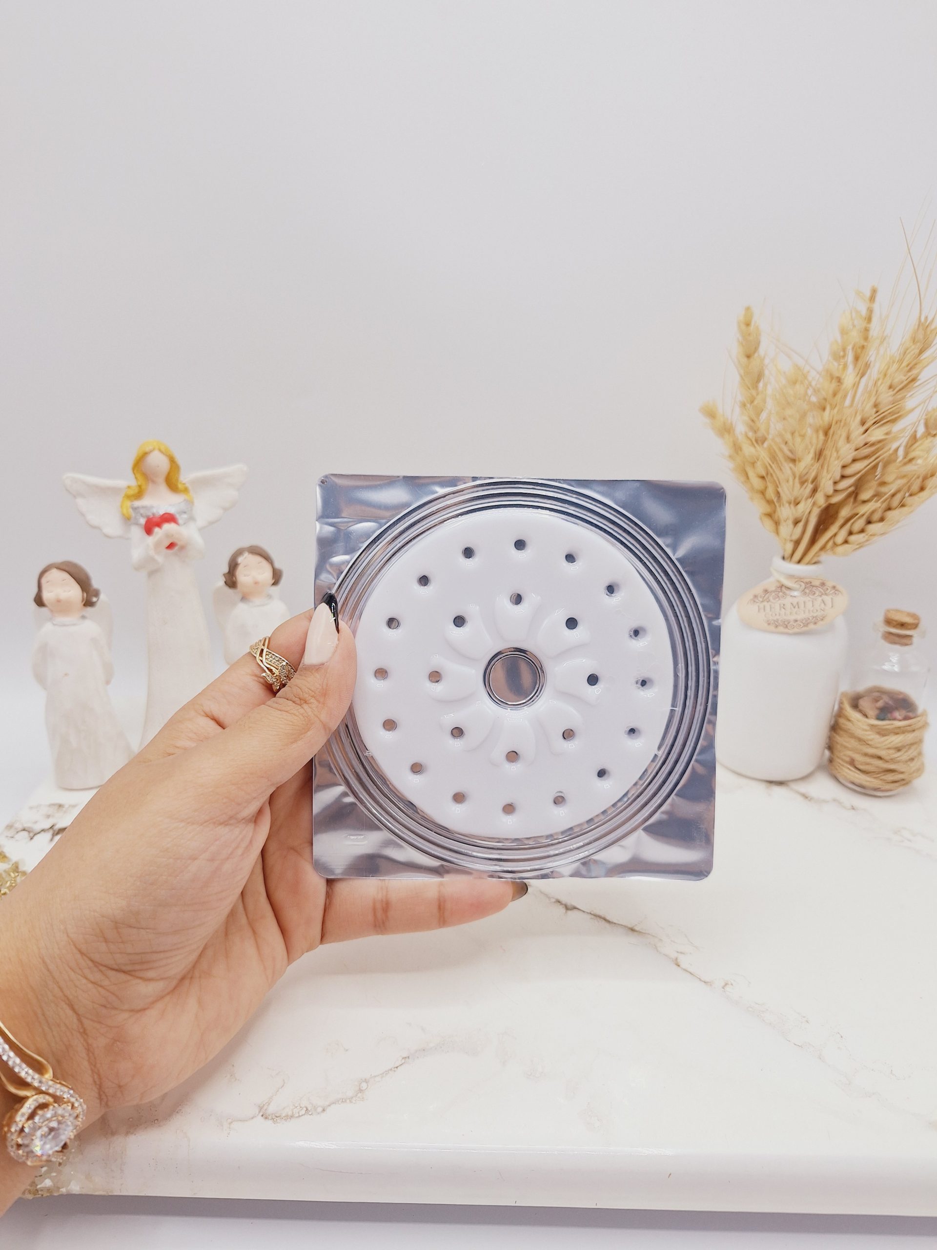 ماسک ورقه ای سینه حجم دهنده ولیفت کننده برند سادور کد3581 (سفید)