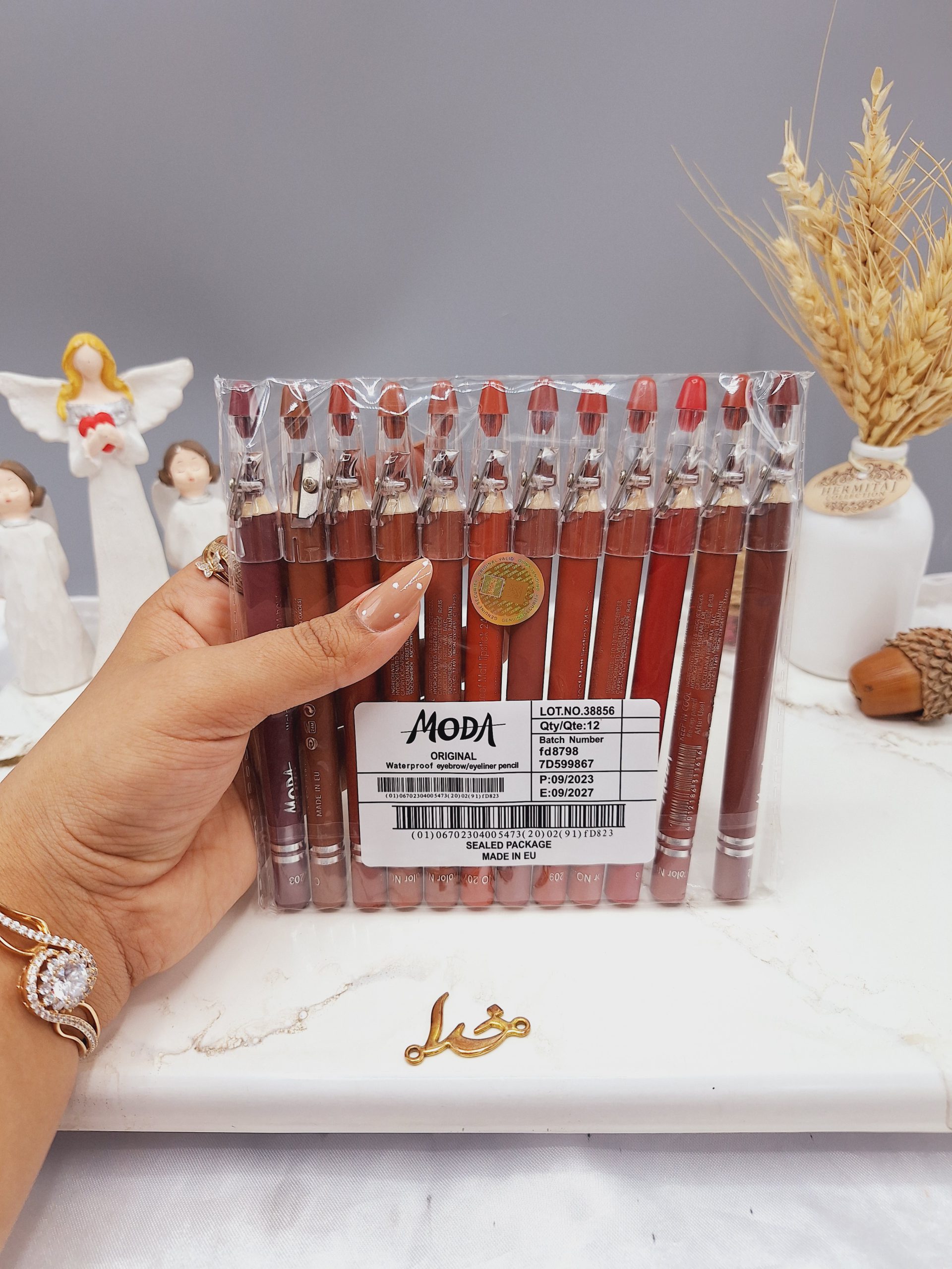 رژ مدادی تراش دار اصلی برند مدا MODA کد 38856