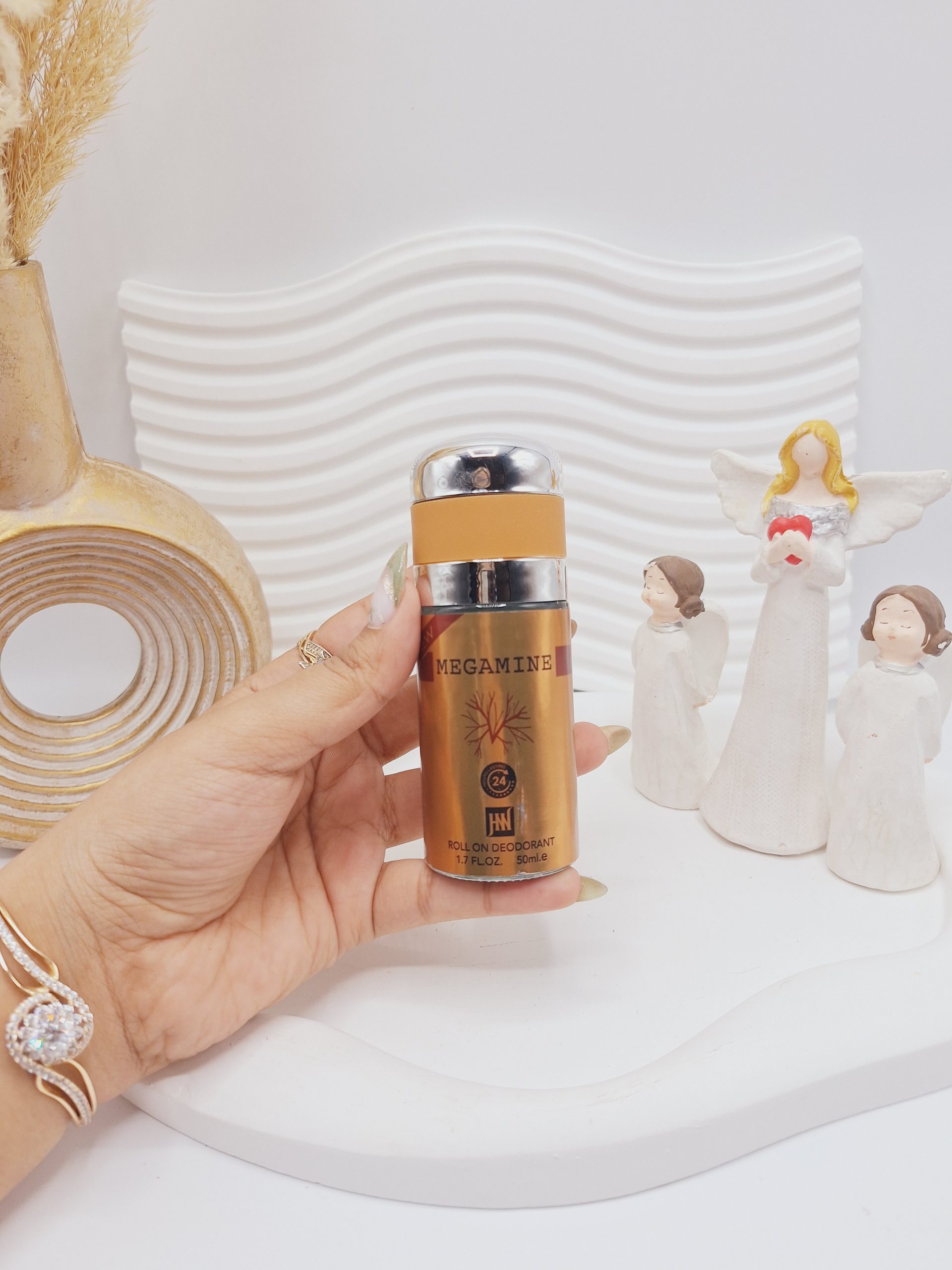 مام رولی 24 ساعته 50ml برند MEGAMINE کد 6280