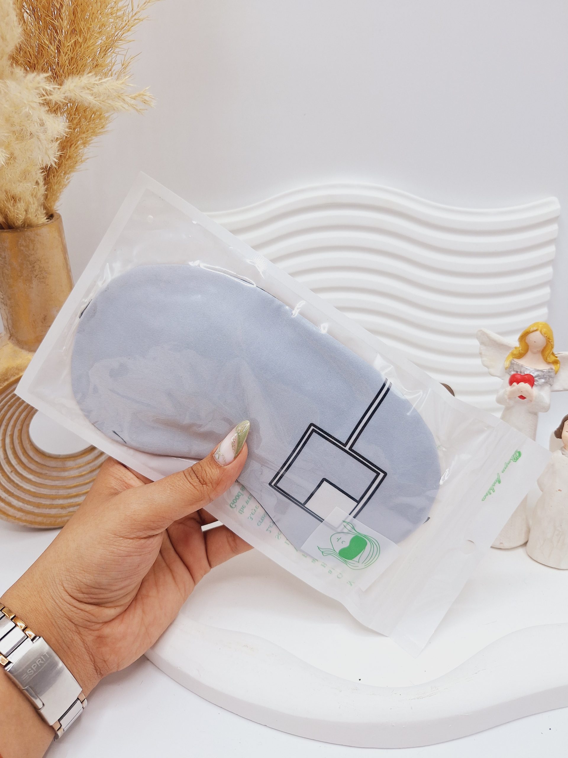 چشم بند کمپرس دار طرح ساده مکعب