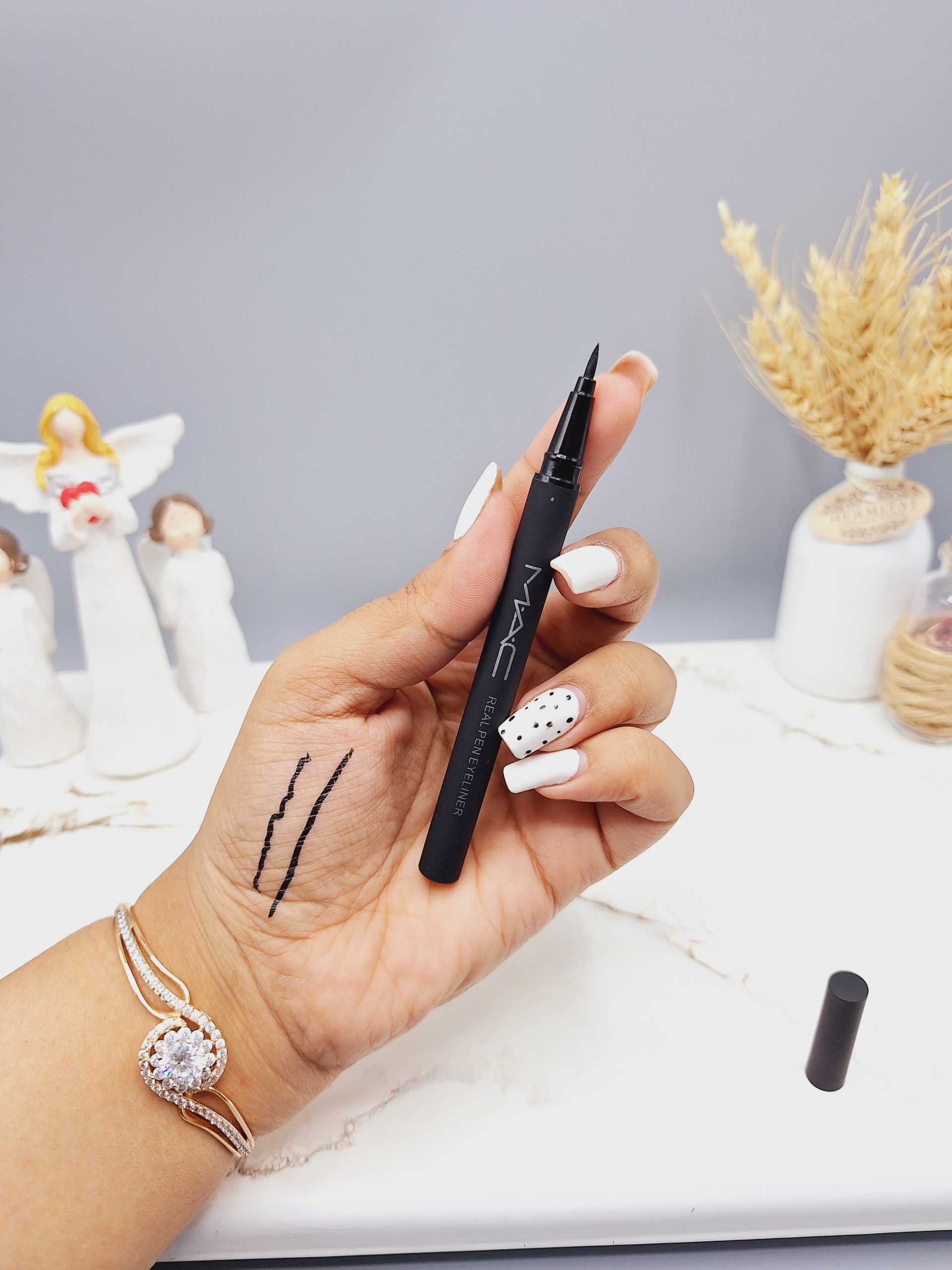 خط چشم ماژیکی مشکی مک کد 6526