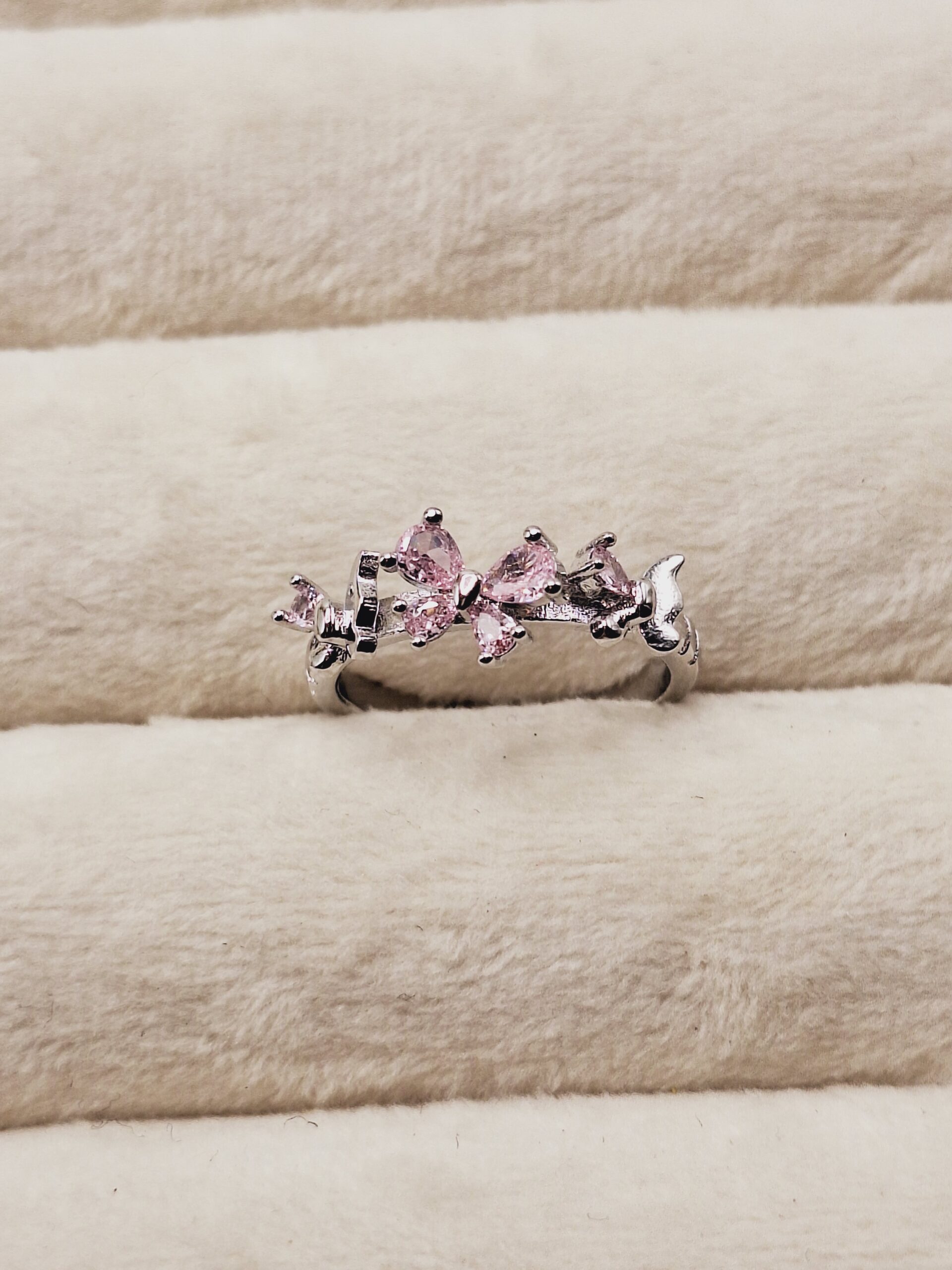 انگشتر جواهری 3 پروانه کوچک صورتی و سفید