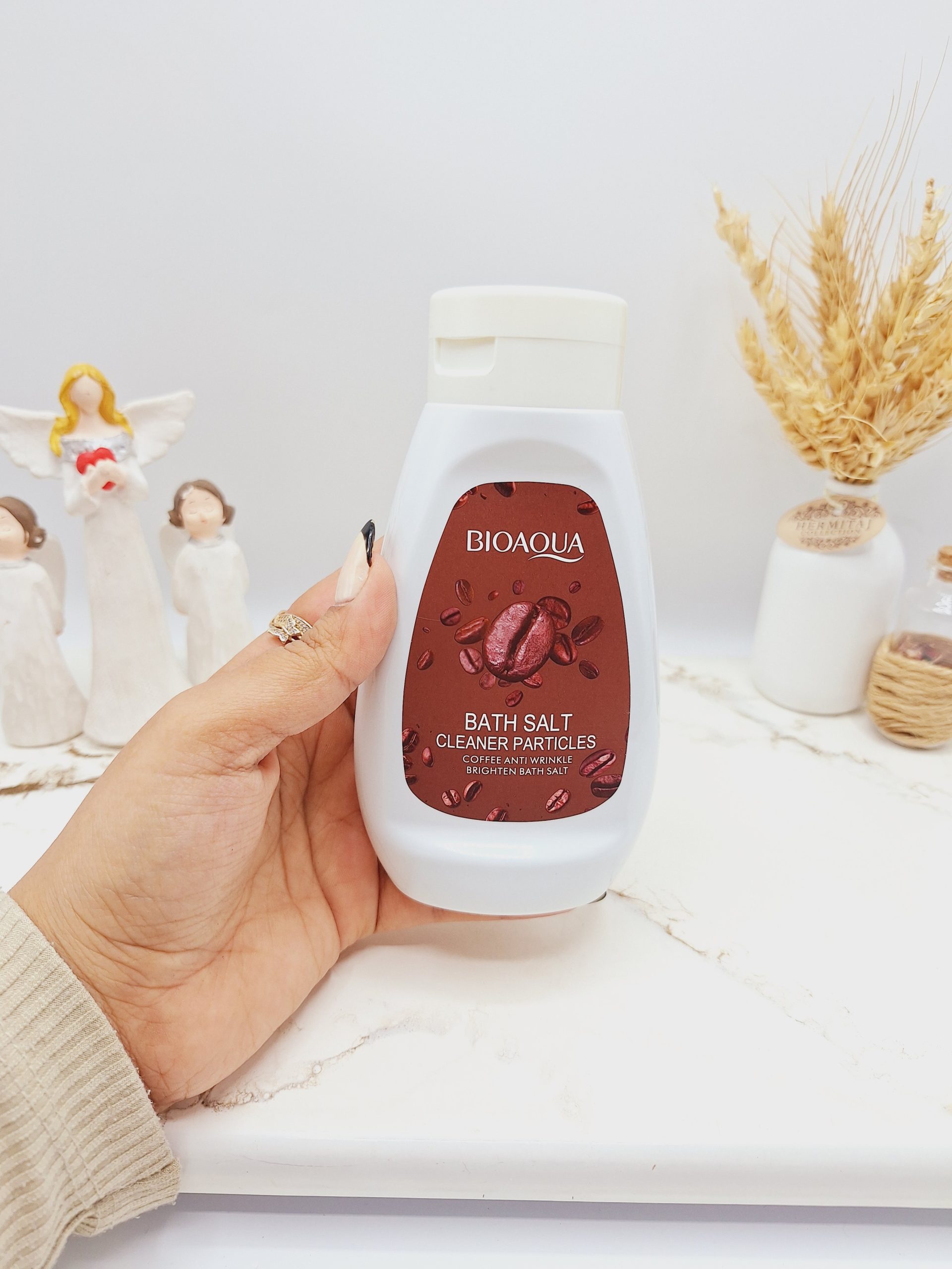 نمک بدن قهوه کافئین دار برند بیوآکوا حجم 430 گرم کد 2841