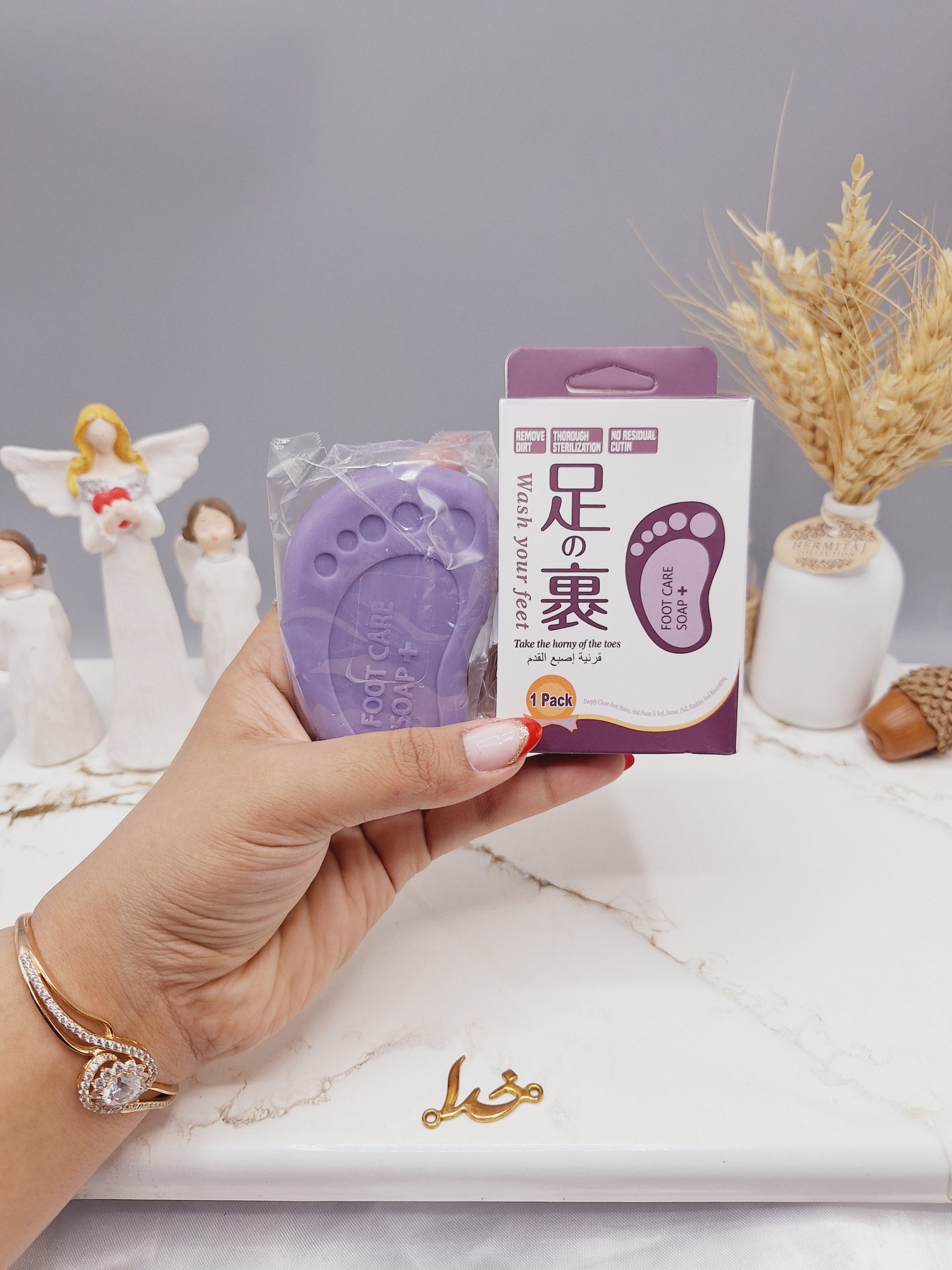 صابون لایه بردار و رفع بوی بد پا FOOT CARE کد 1060