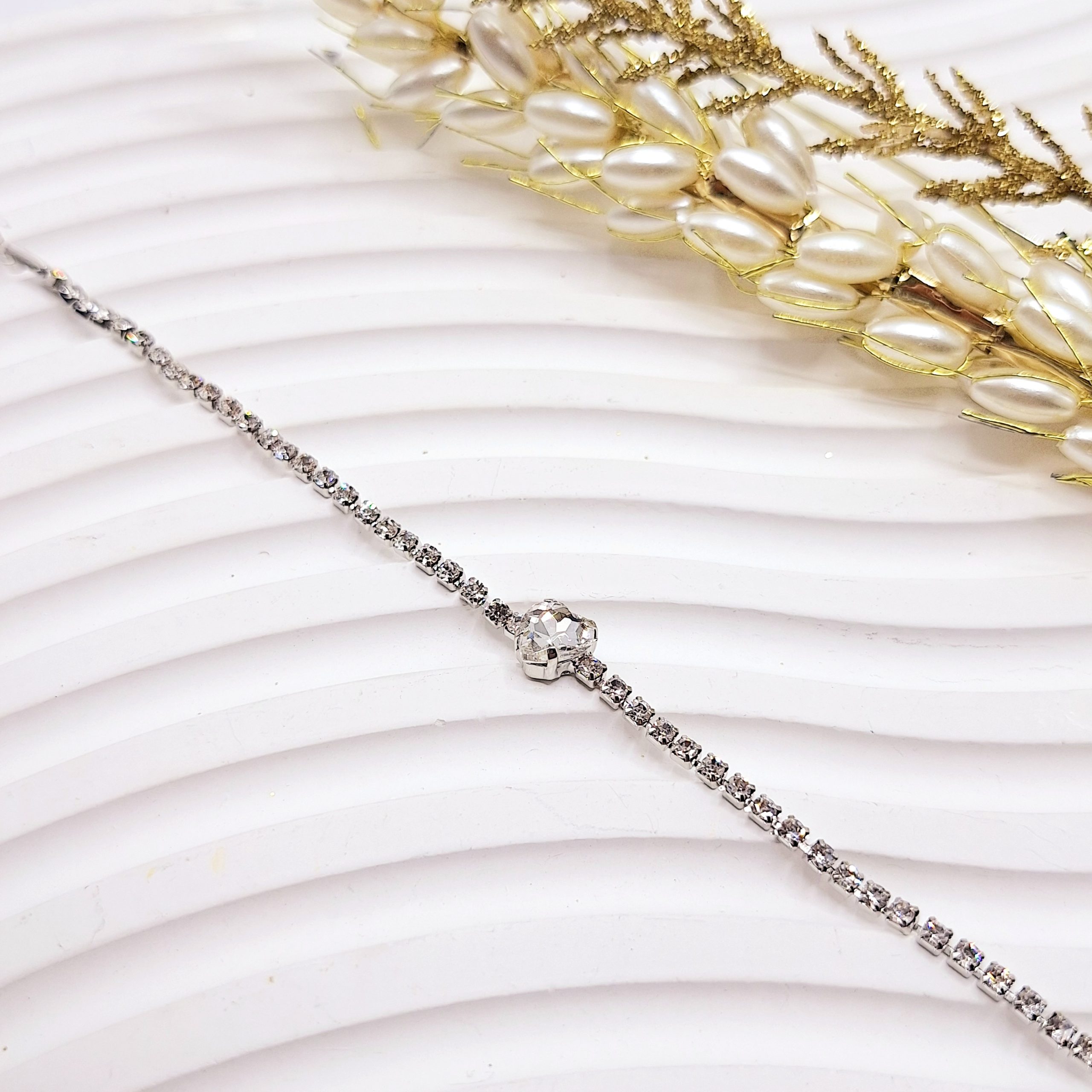 دستبند جواهری قلب نقره ای فول نگین استیل