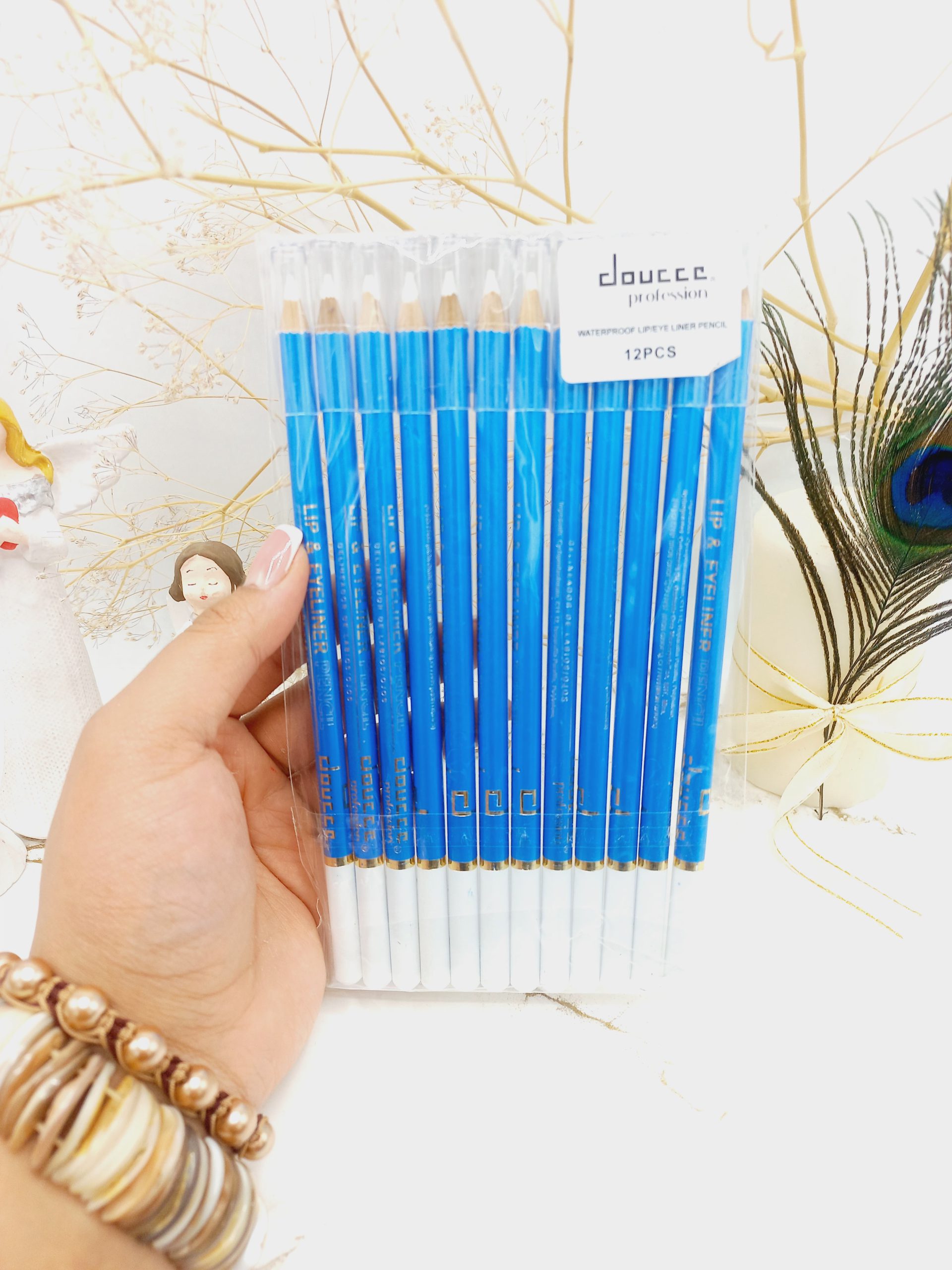 مداد سفید چشم پوکه آبی برند دوسه