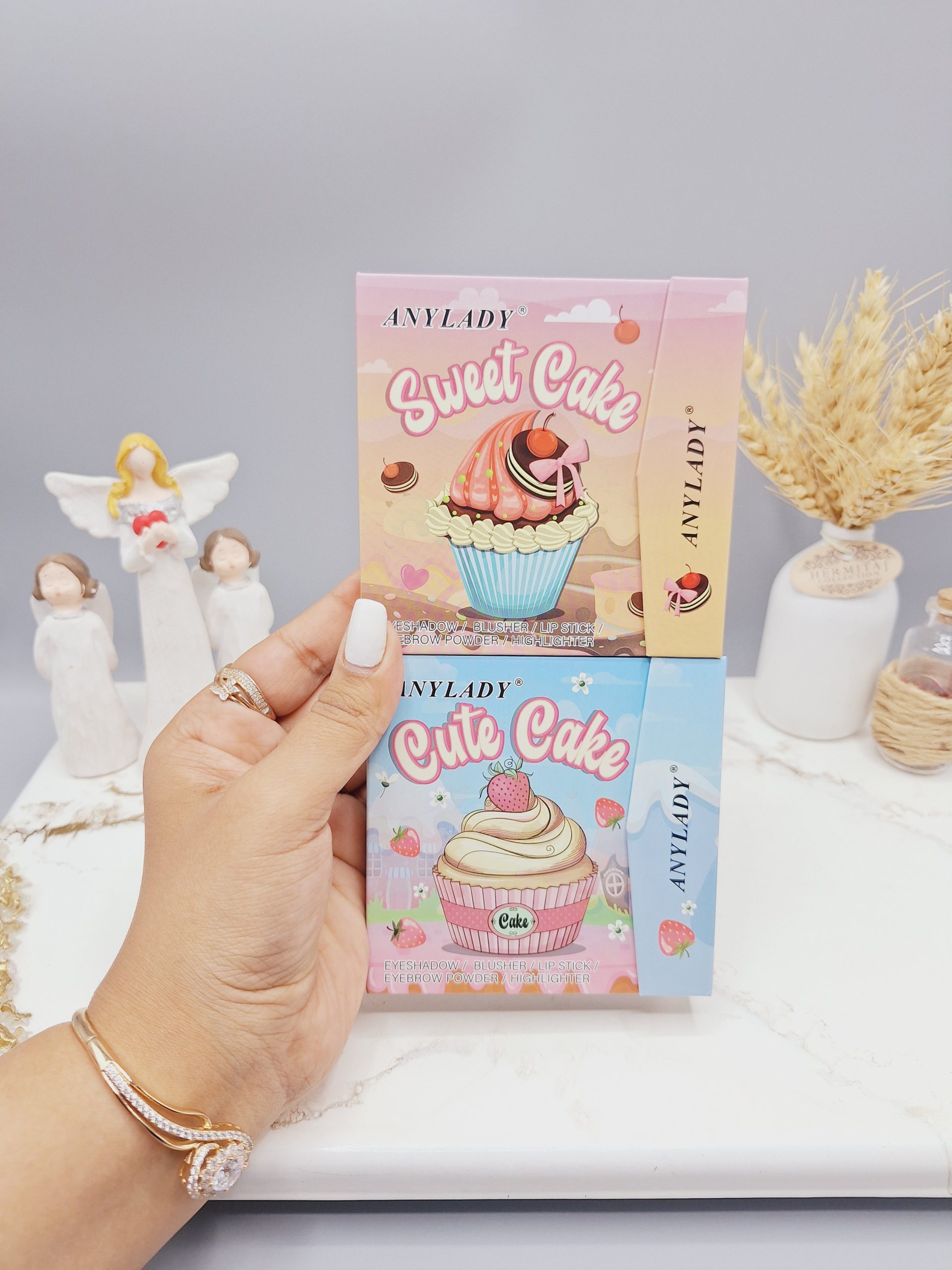 پالت سایه آنالیدی طرح کاپ کیک برند ANYLADY کد NO.:8659P