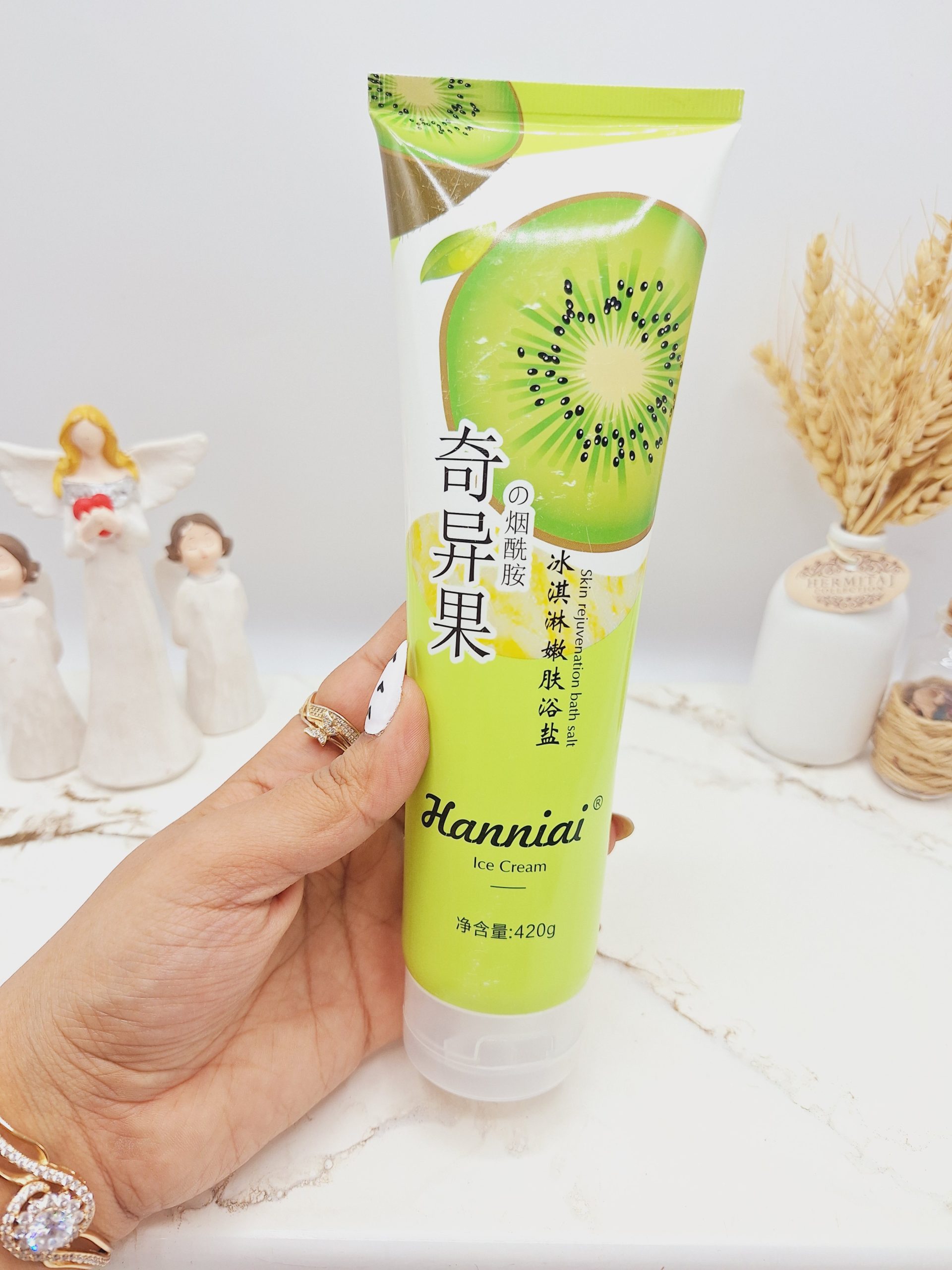 نمک حمام واسکراب کیوی برند هانیایی حجم 420 گرم کد 3069