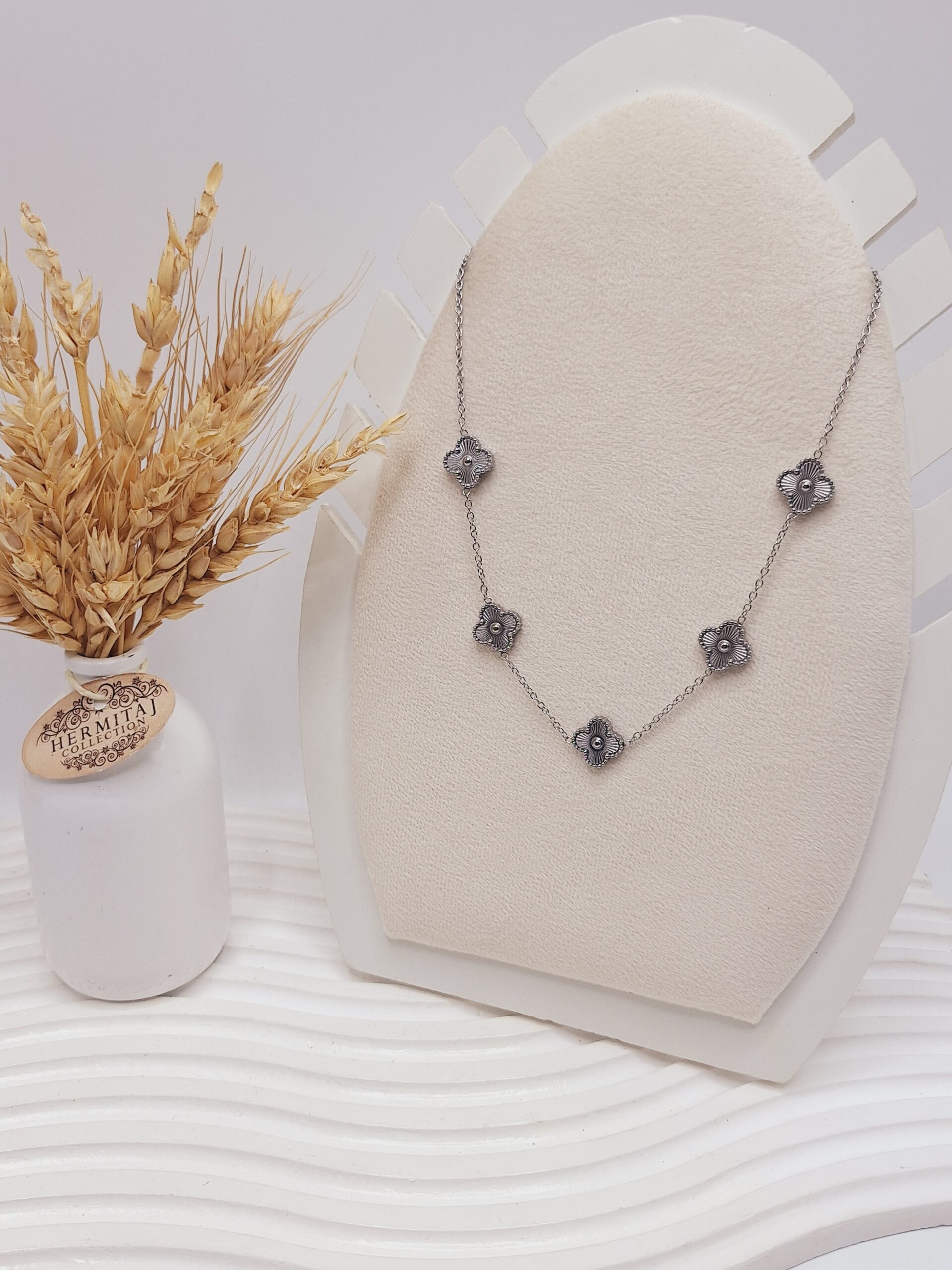 گردنبند پرطرفدار ون کلیف (نقره ای تک رنگ)